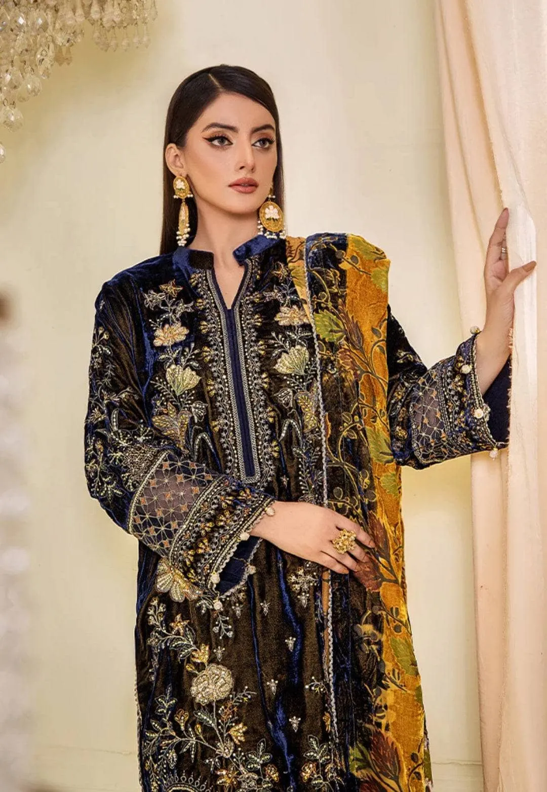 Adans Libas Velvet Palachi