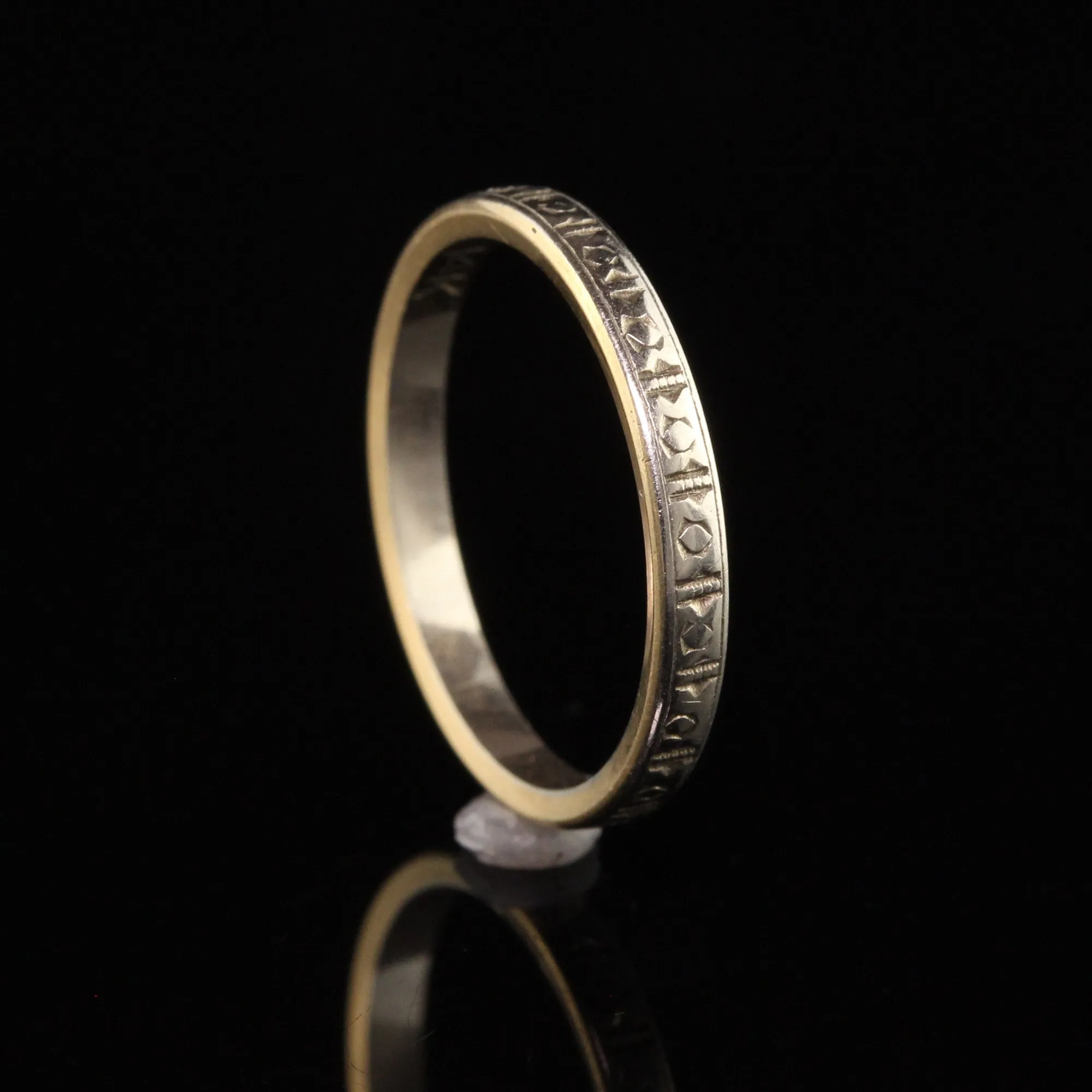 Antique Art Deco 14K Yellow and White Gold Engraved Wedding Band