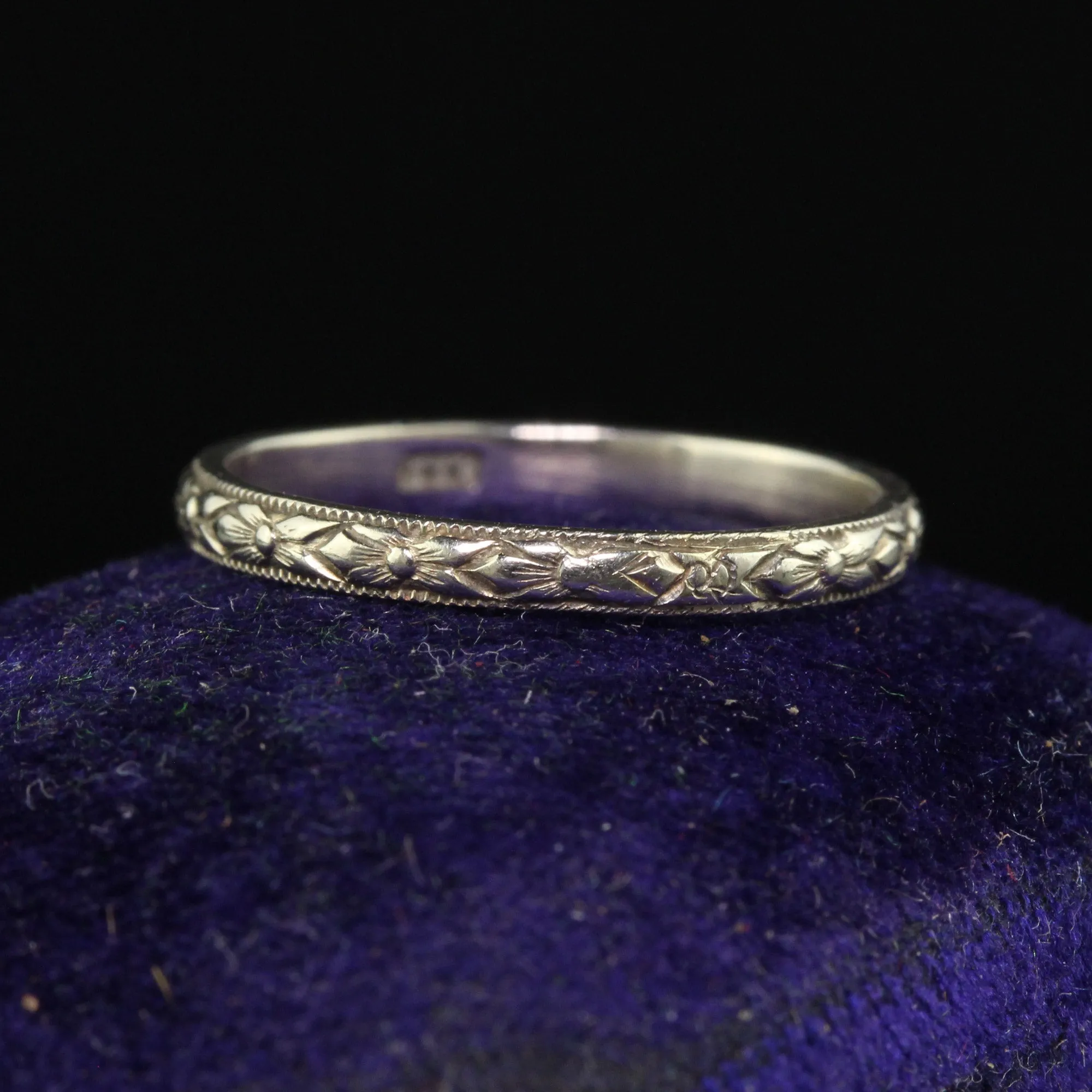 Antique Art Deco 18K White Gold Engraved Wedding Band - Size 5 1/2