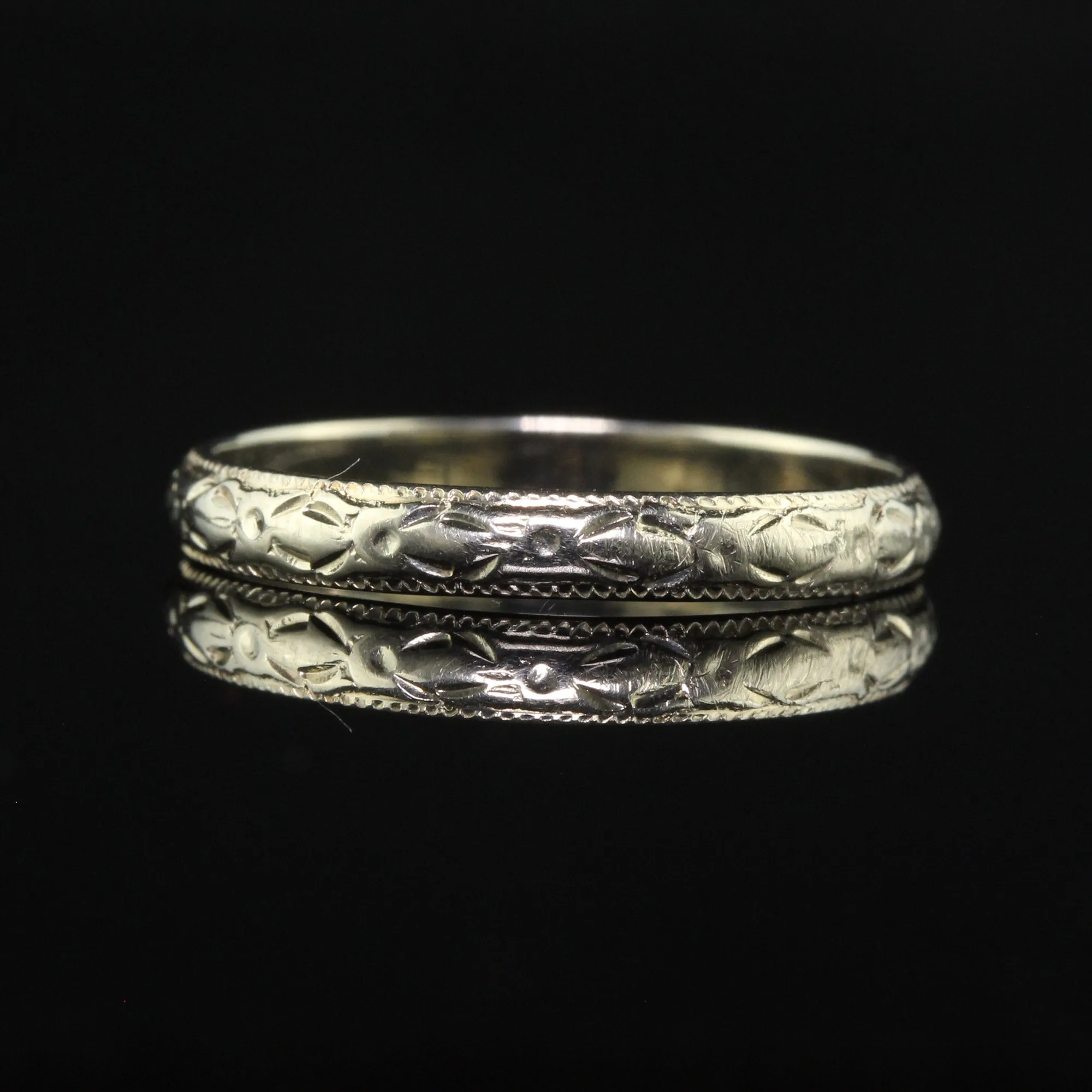 Antique Art Deco 18K White Gold Engraved Wedding Band - Size 6