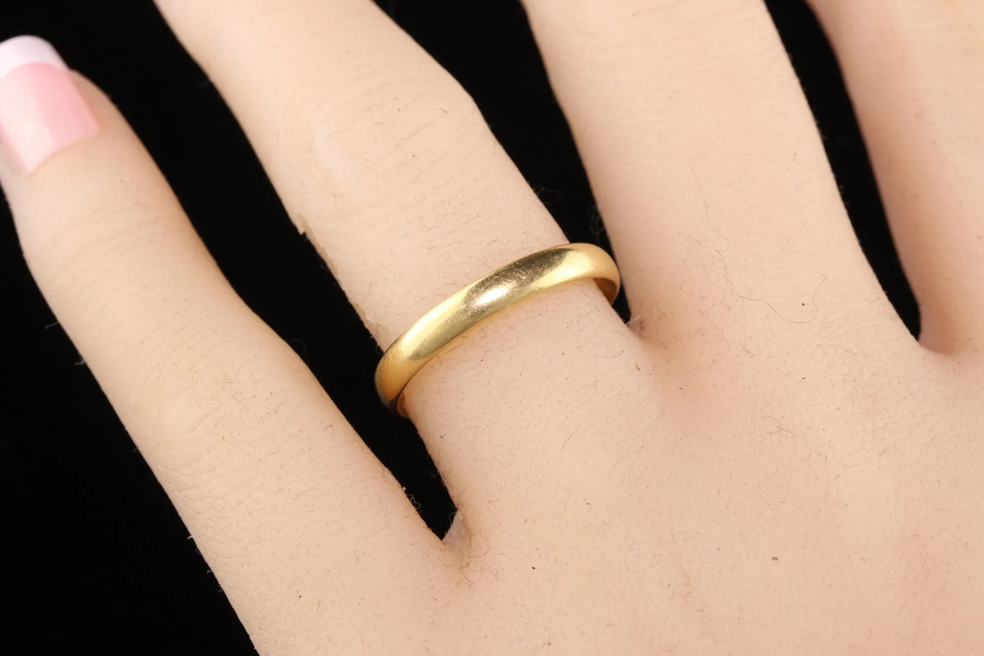 Antique Art Deco 18K Yellow Gold Classic Wedding Band