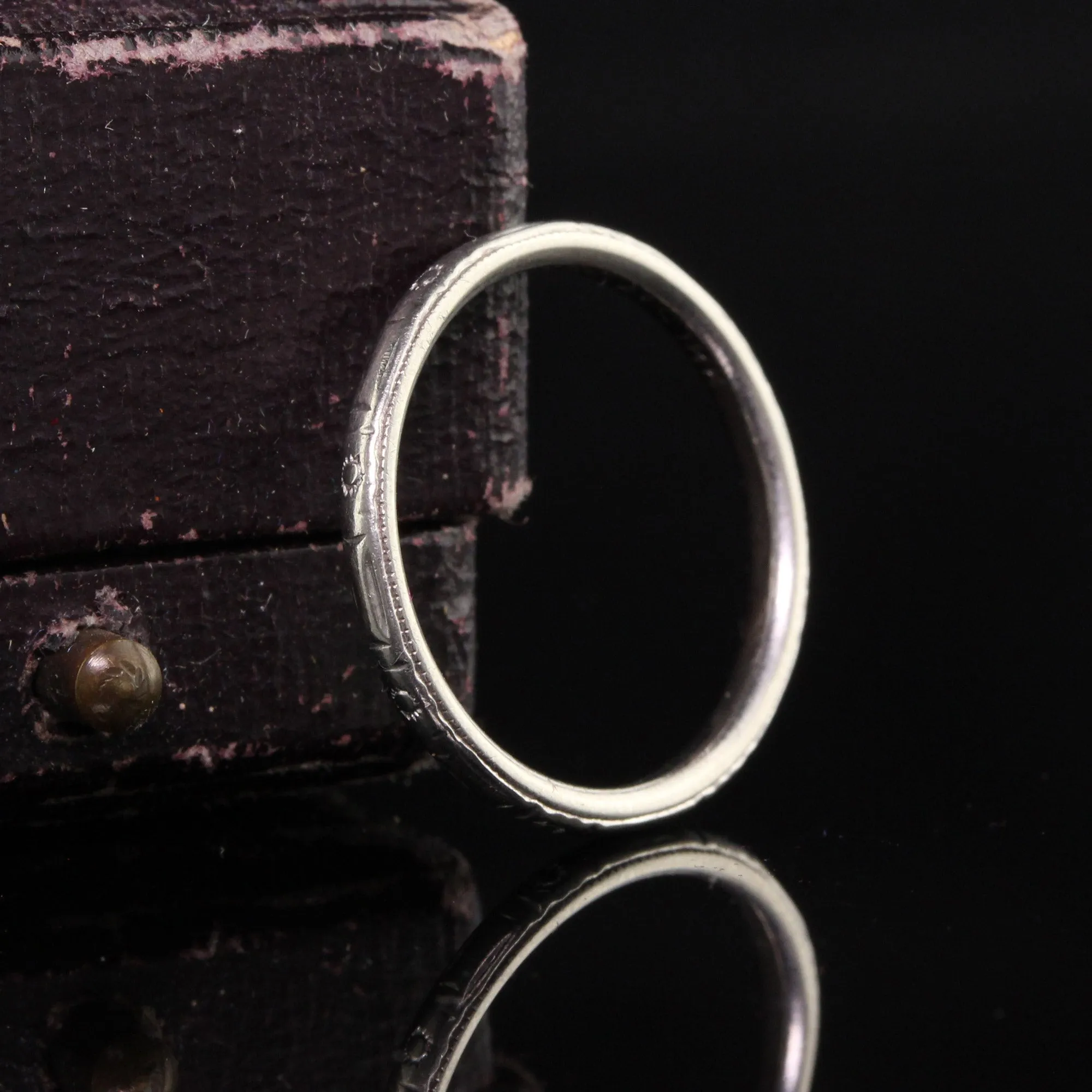 Antique Art Deco Belais 18K White Gold Engraved Wedding Band - Size 5
