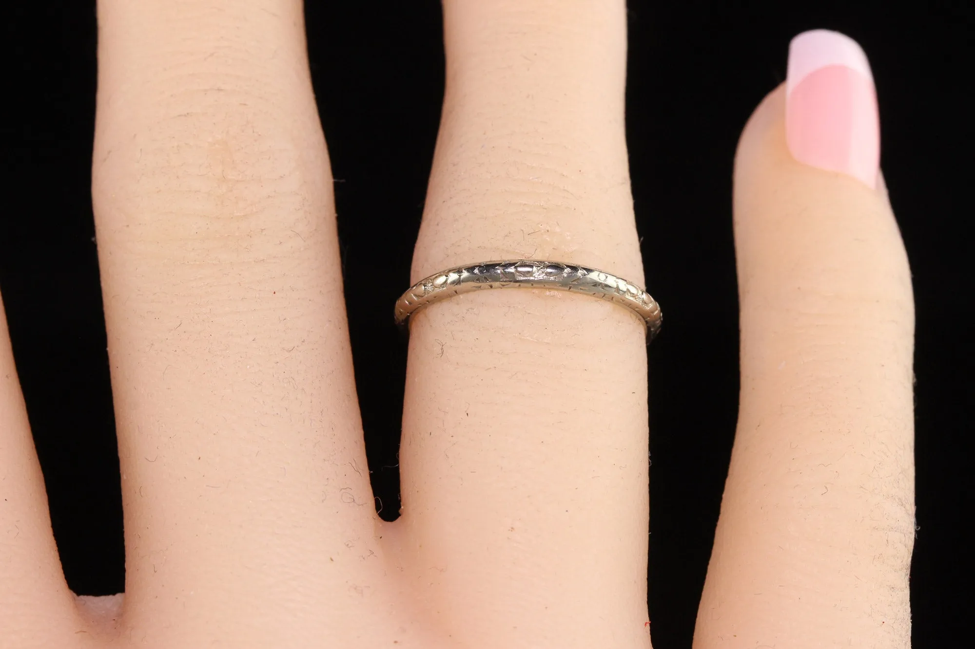 Antique Art Deco Belais 18K White Gold Engraved Wedding Band - Size 6