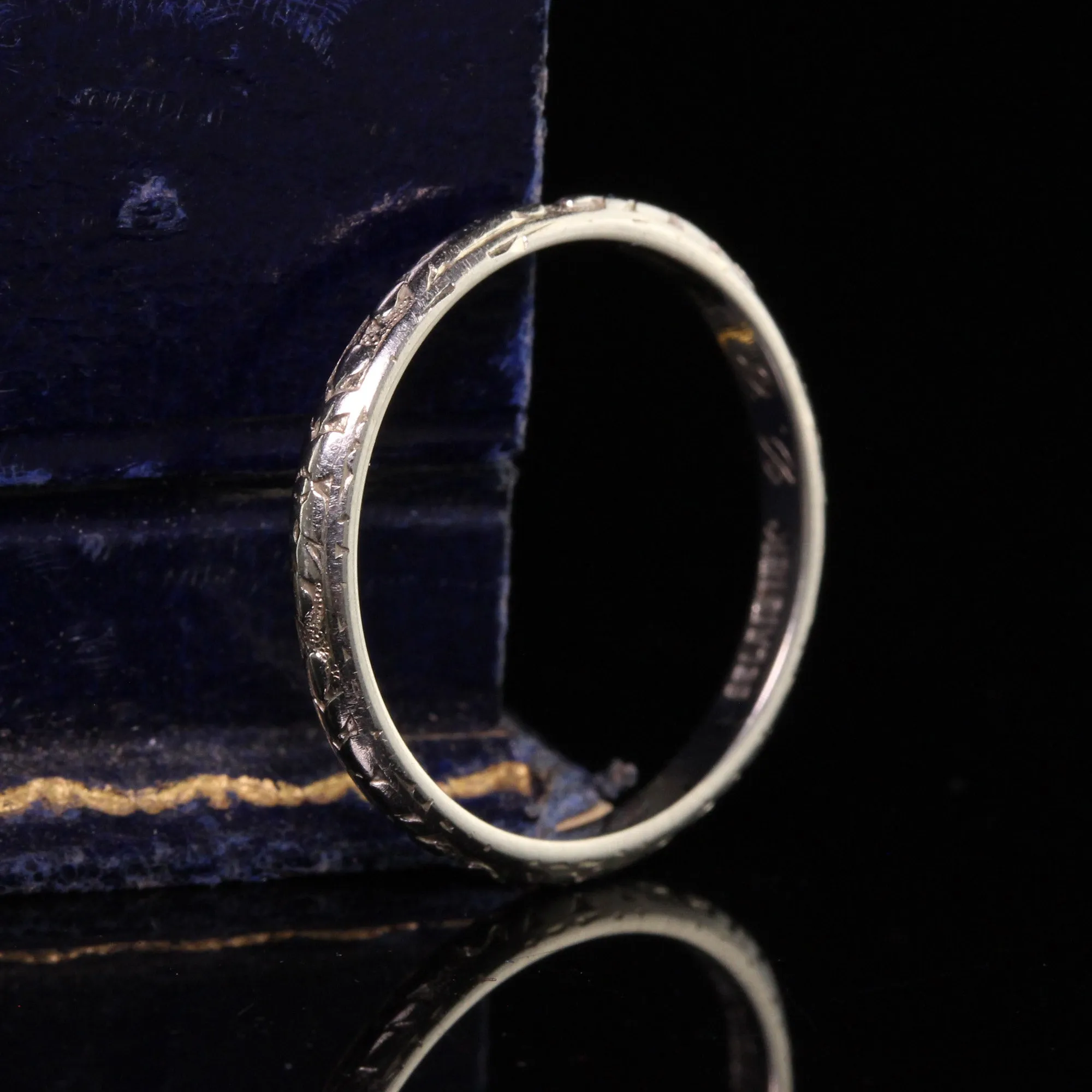 Antique Art Deco Belais 18K White Gold Engraved Wedding Band - Size 6