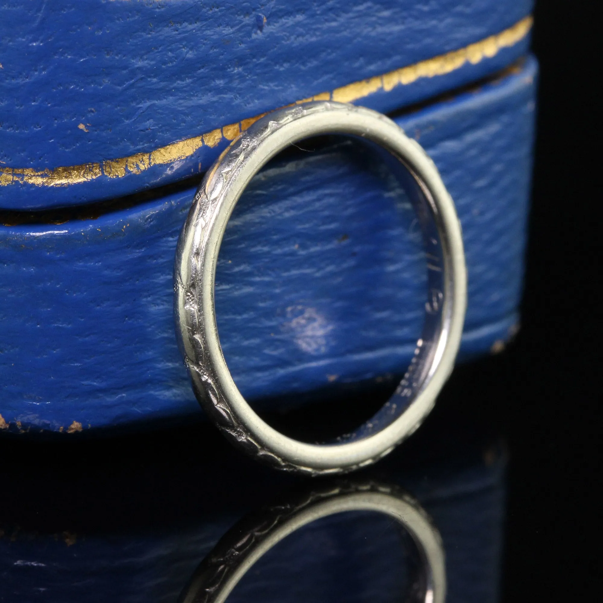 Antique Art Deco Orange Blossom 18K White Gold Engraved Wedding Band - Size 4 1/2