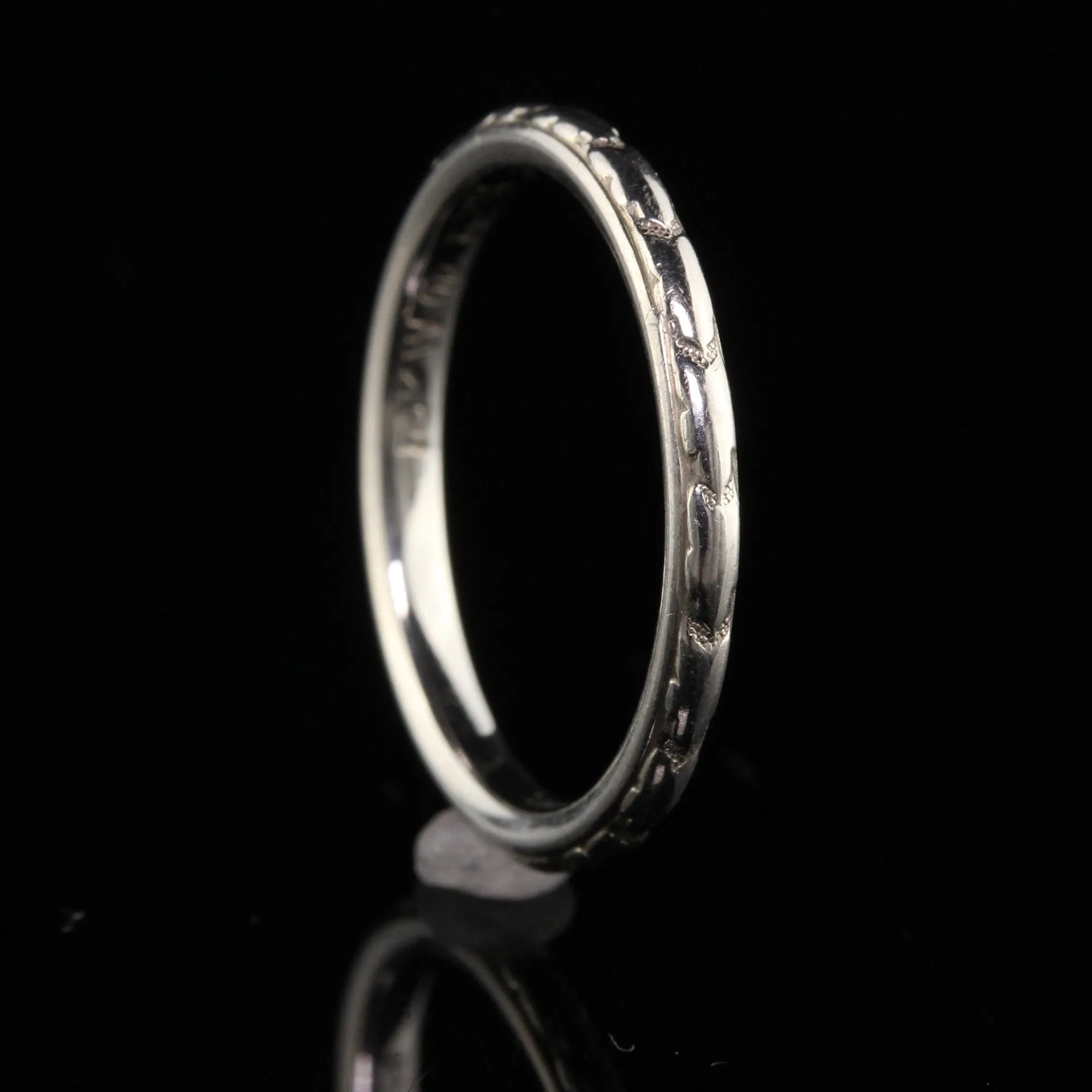 Antique Art Deco Orange Blossom 18K White Gold Engraved Wedding Band