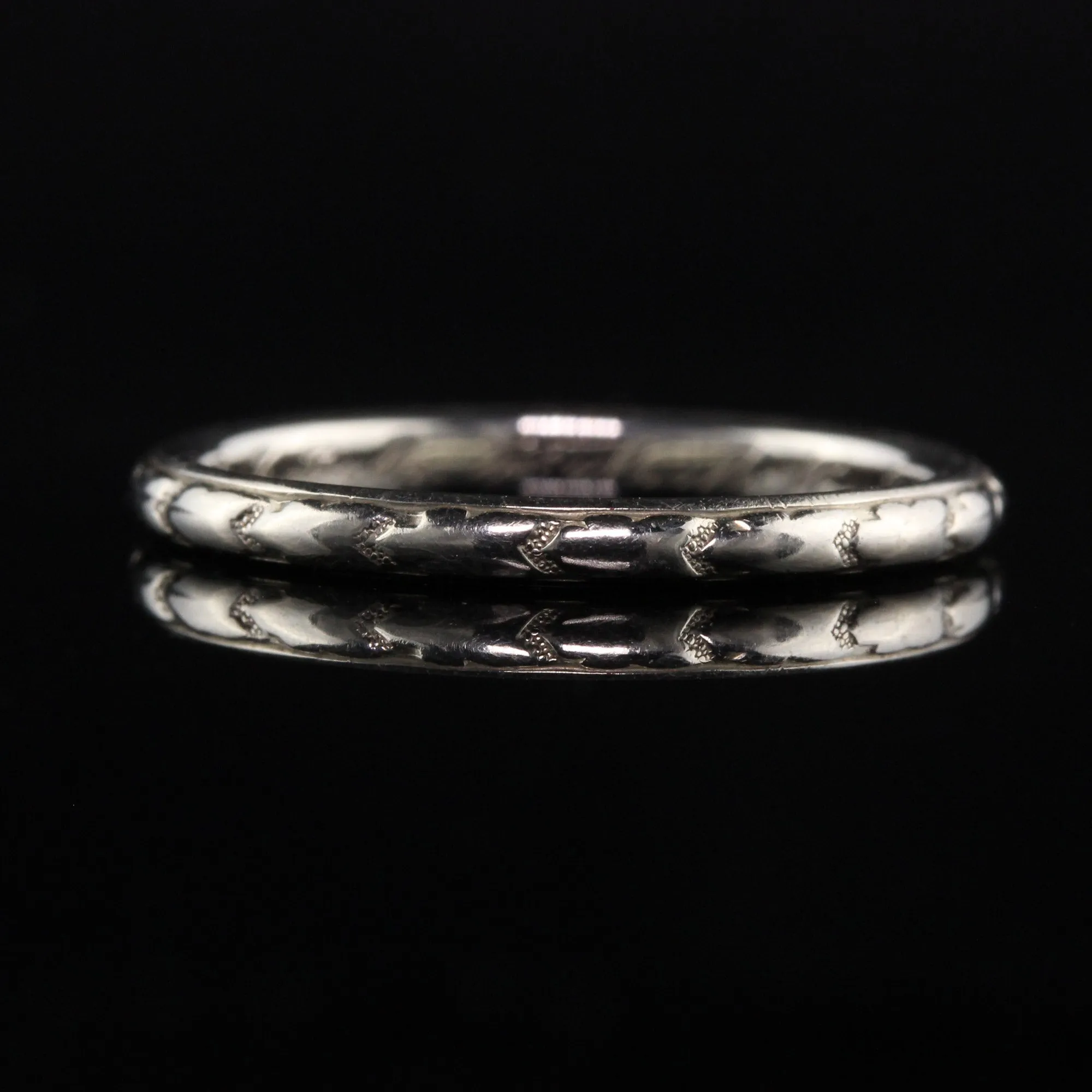 Antique Art Deco Orange Blossom 18K White Gold Engraved Wedding Band