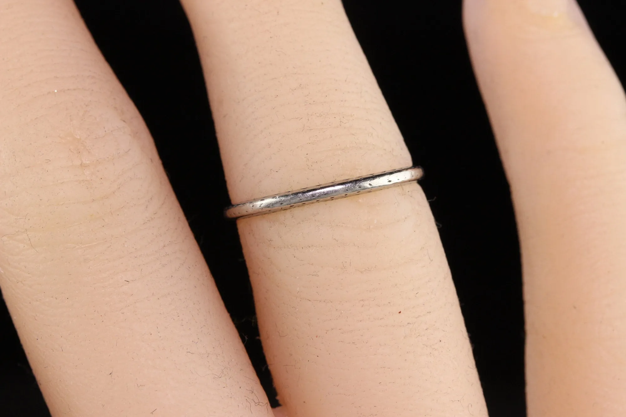 Antique Art Deco Platinum Engraved Wedding Band - Size 5 1/4