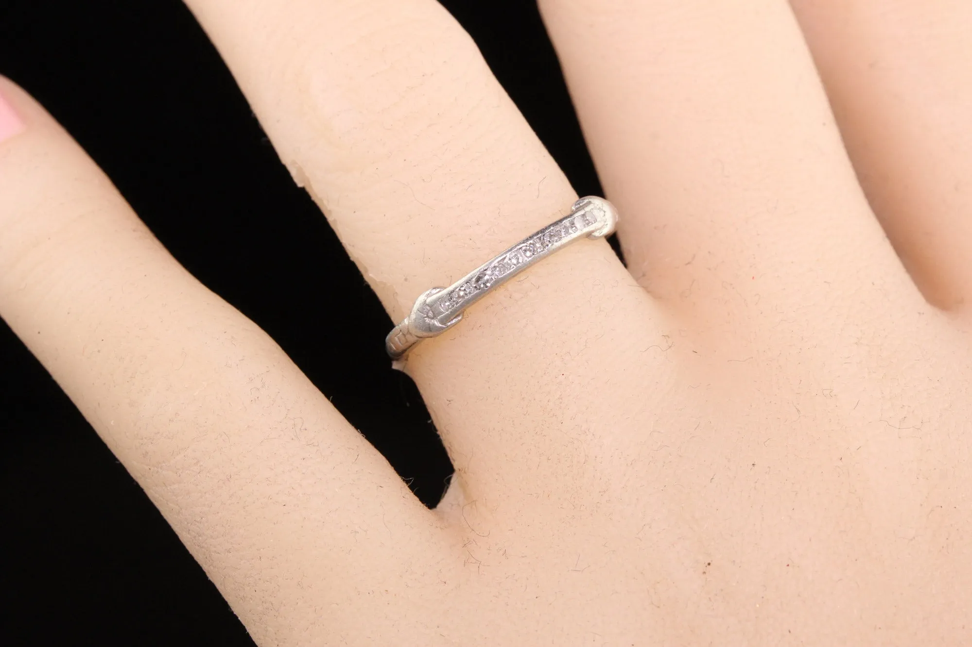 Antique Art Deco Platinum Single Cut Diamond Engraved Wedding Band