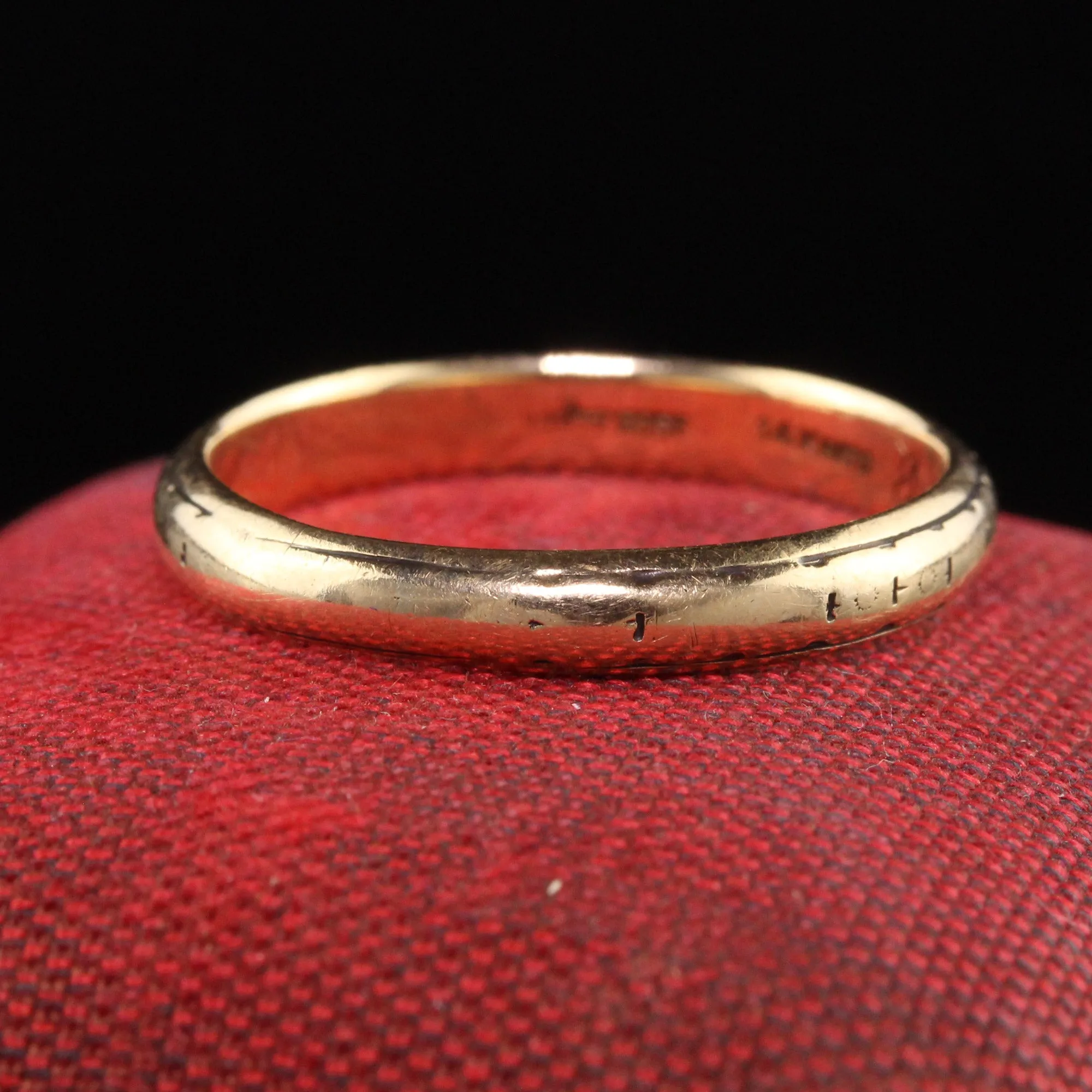 Antique Art Deco White Rose 14K Yellow Gold Engraved Wedding Band