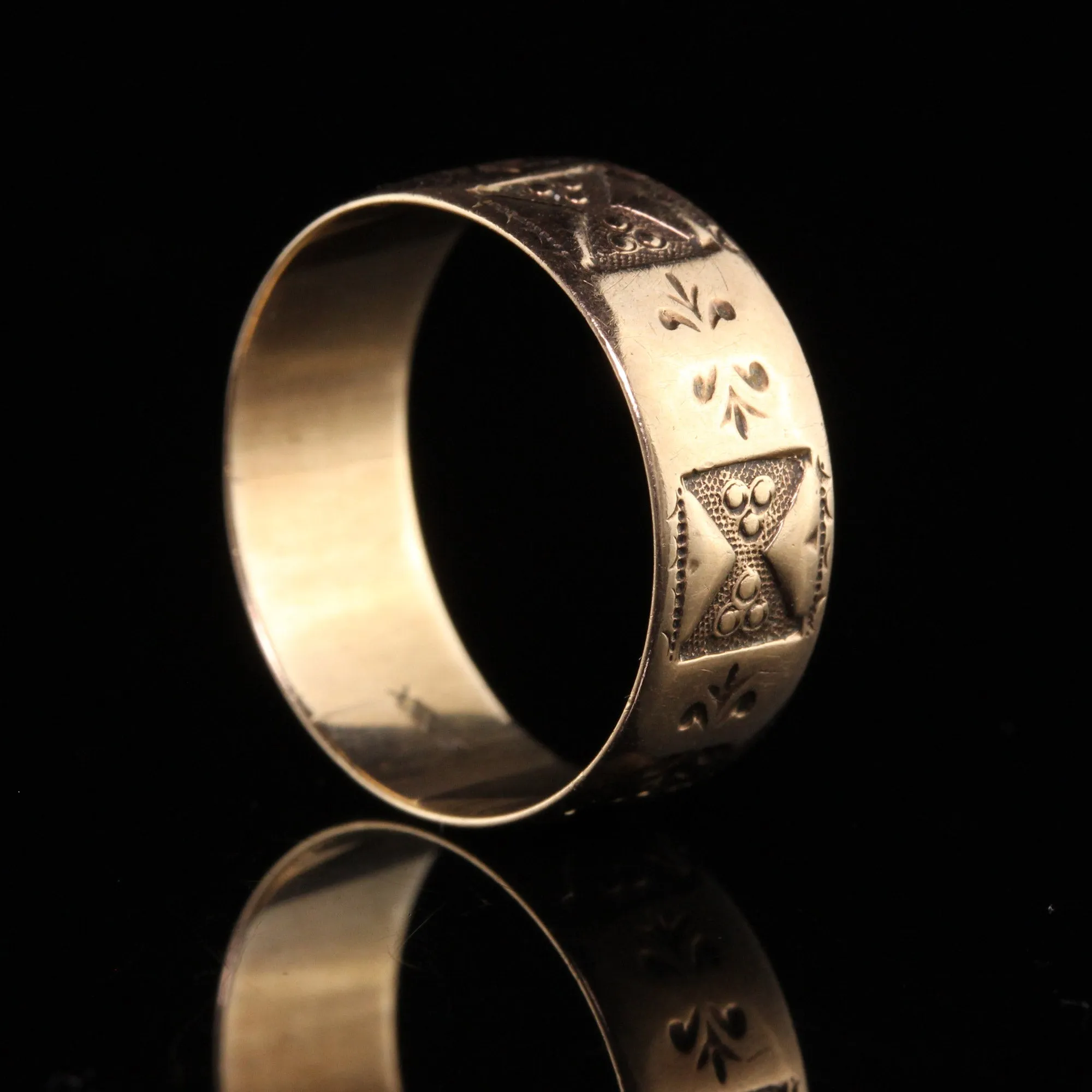 Antique Victorian 10K Yellow Gold Engraved Wide Band Wedding Ring