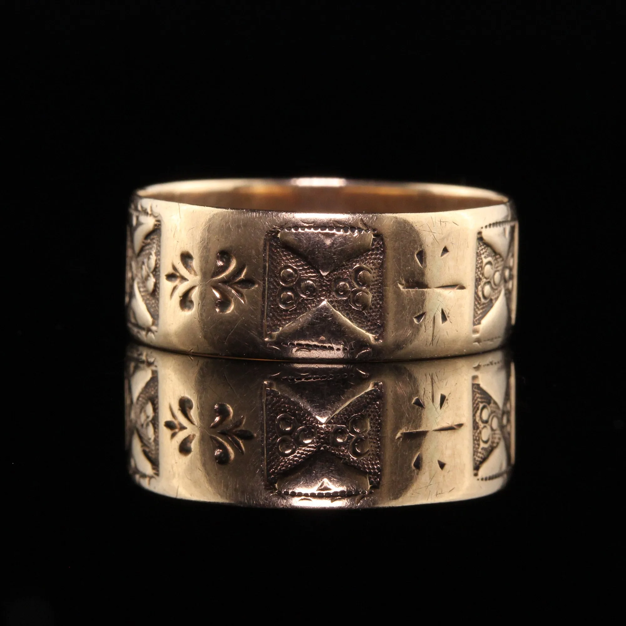 Antique Victorian 10K Yellow Gold Engraved Wide Band Wedding Ring