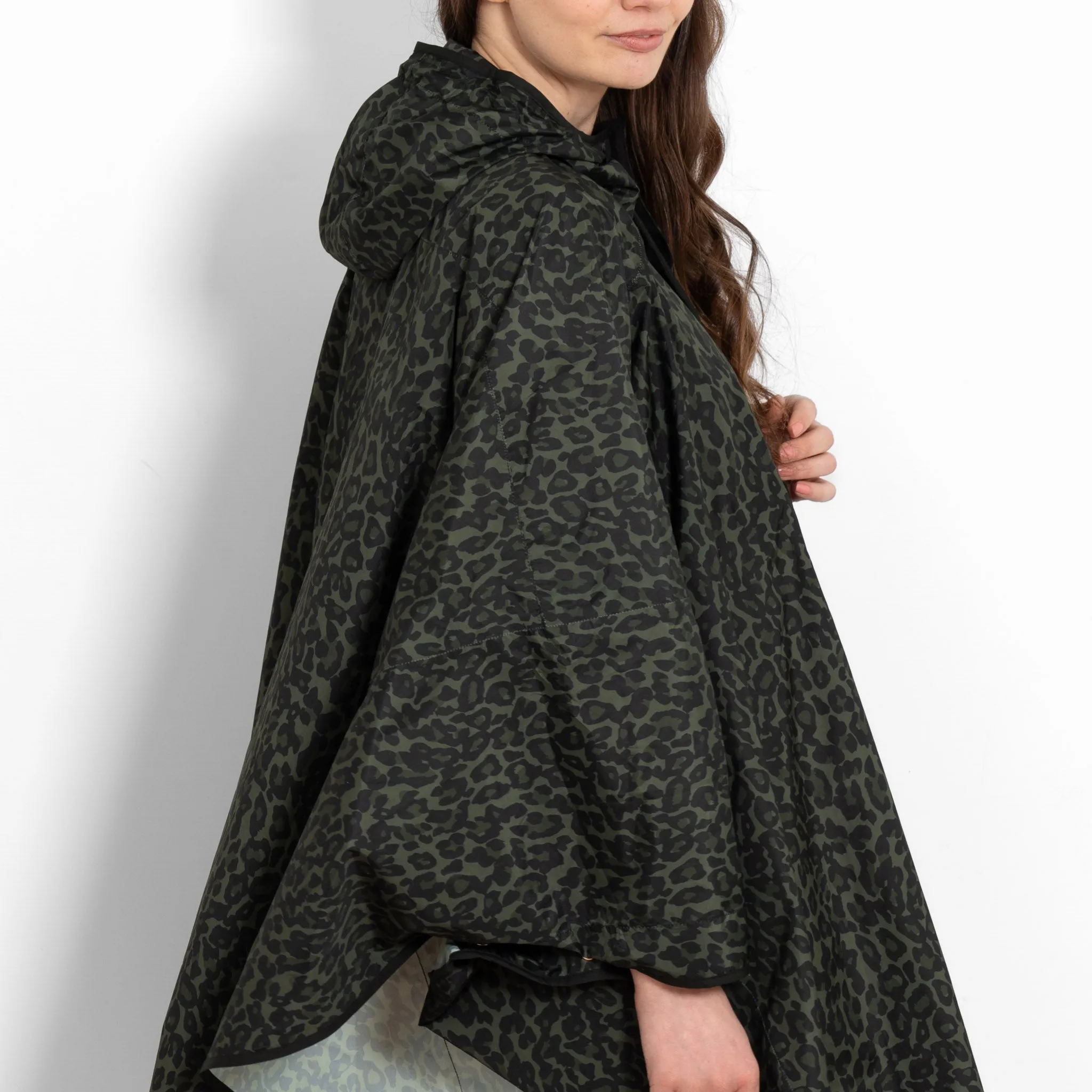 Aspen Rain Poncho - Khaki/Black, Leopard Print