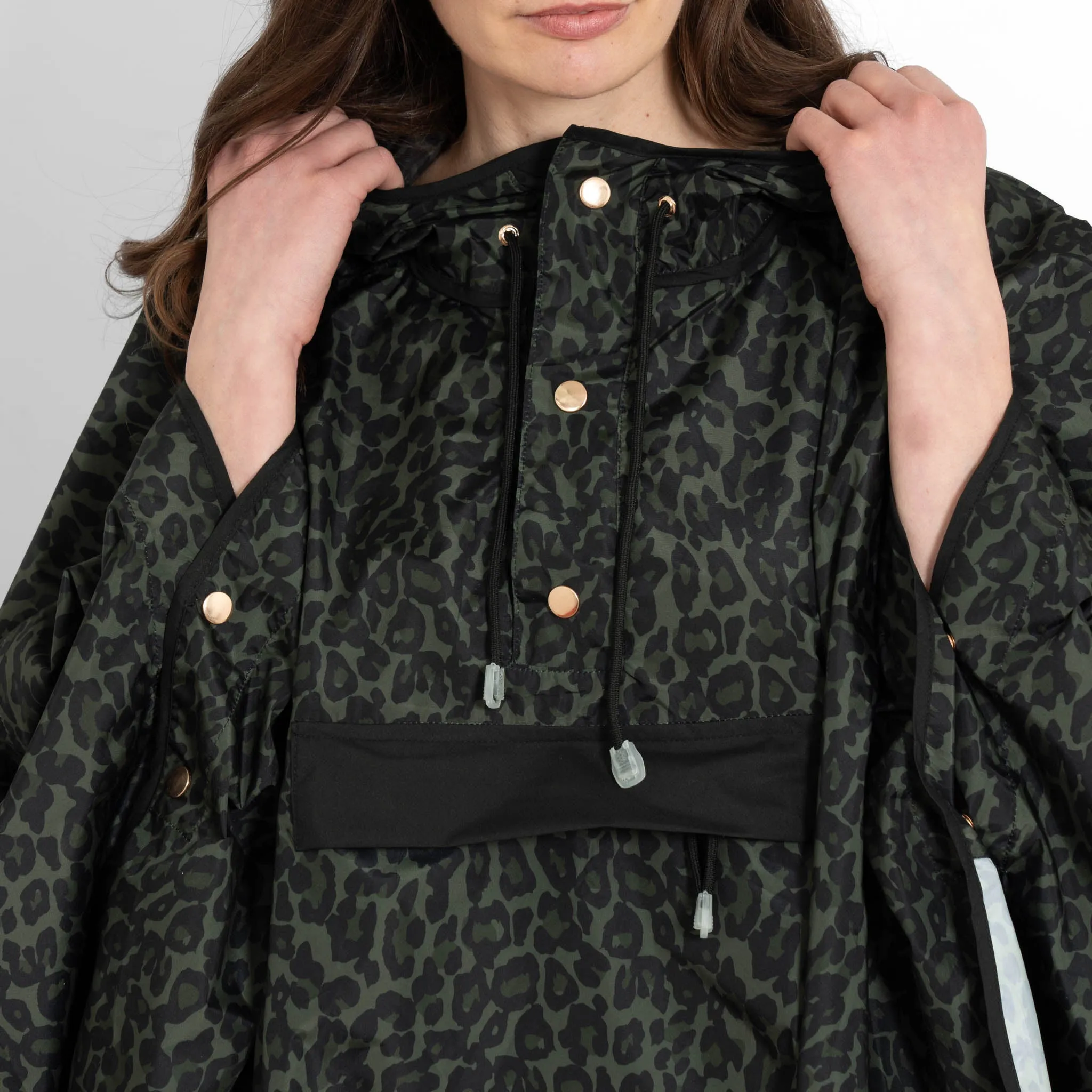 Aspen Rain Poncho - Khaki/Black, Leopard Print