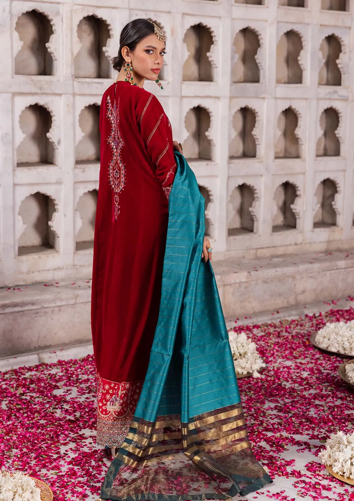 BAAGH - LOOK 09 | AIK Atelier Baagh Unstitched Velvet Winter Collection 2022 | Unstitched Embroidered Velvet Suits