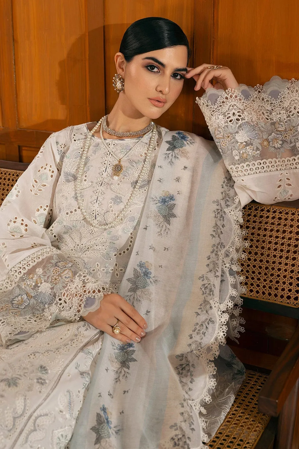Baroque Luxury Lawn Embroidered 3Pc Unstitched Suits D-01