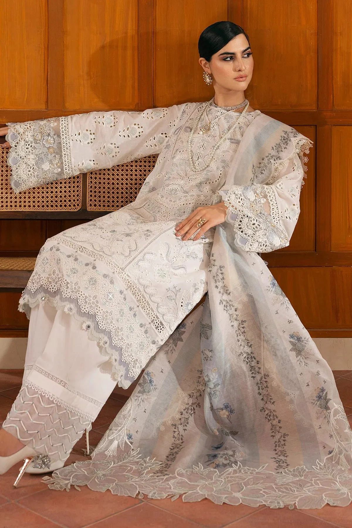 Baroque Luxury Lawn Embroidered 3Pc Unstitched Suits D-01
