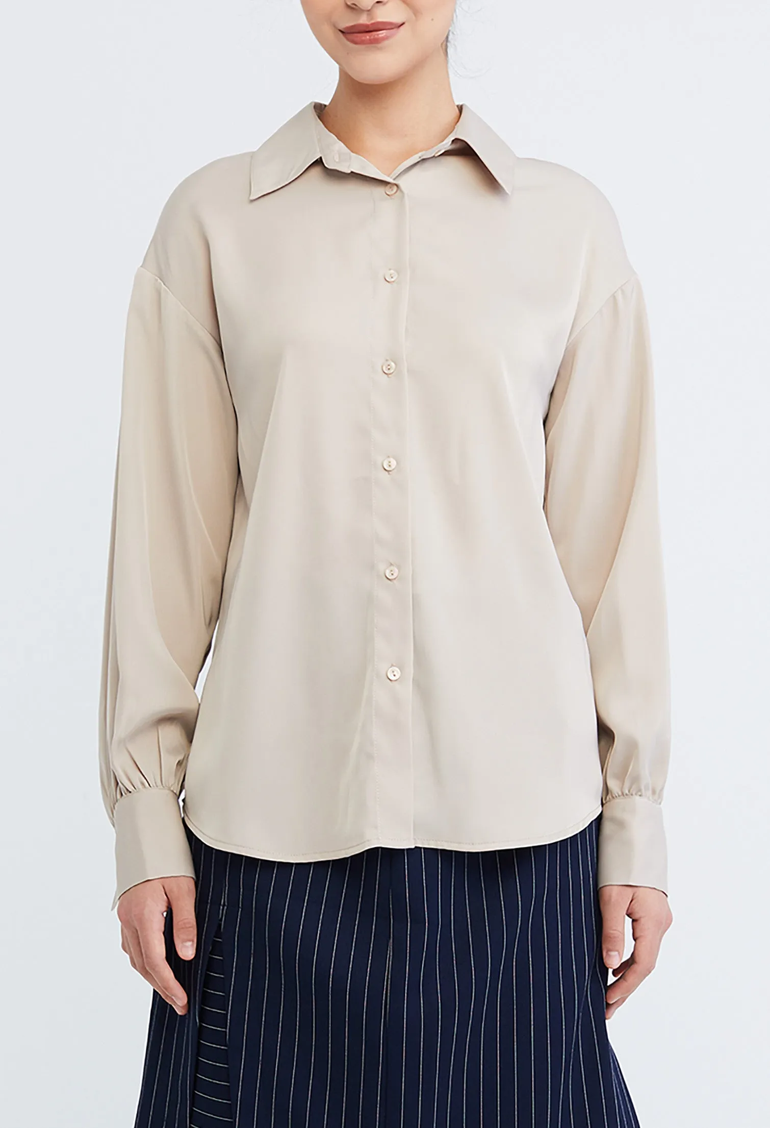 Bishop Collared Balloon Sleeve Blouse