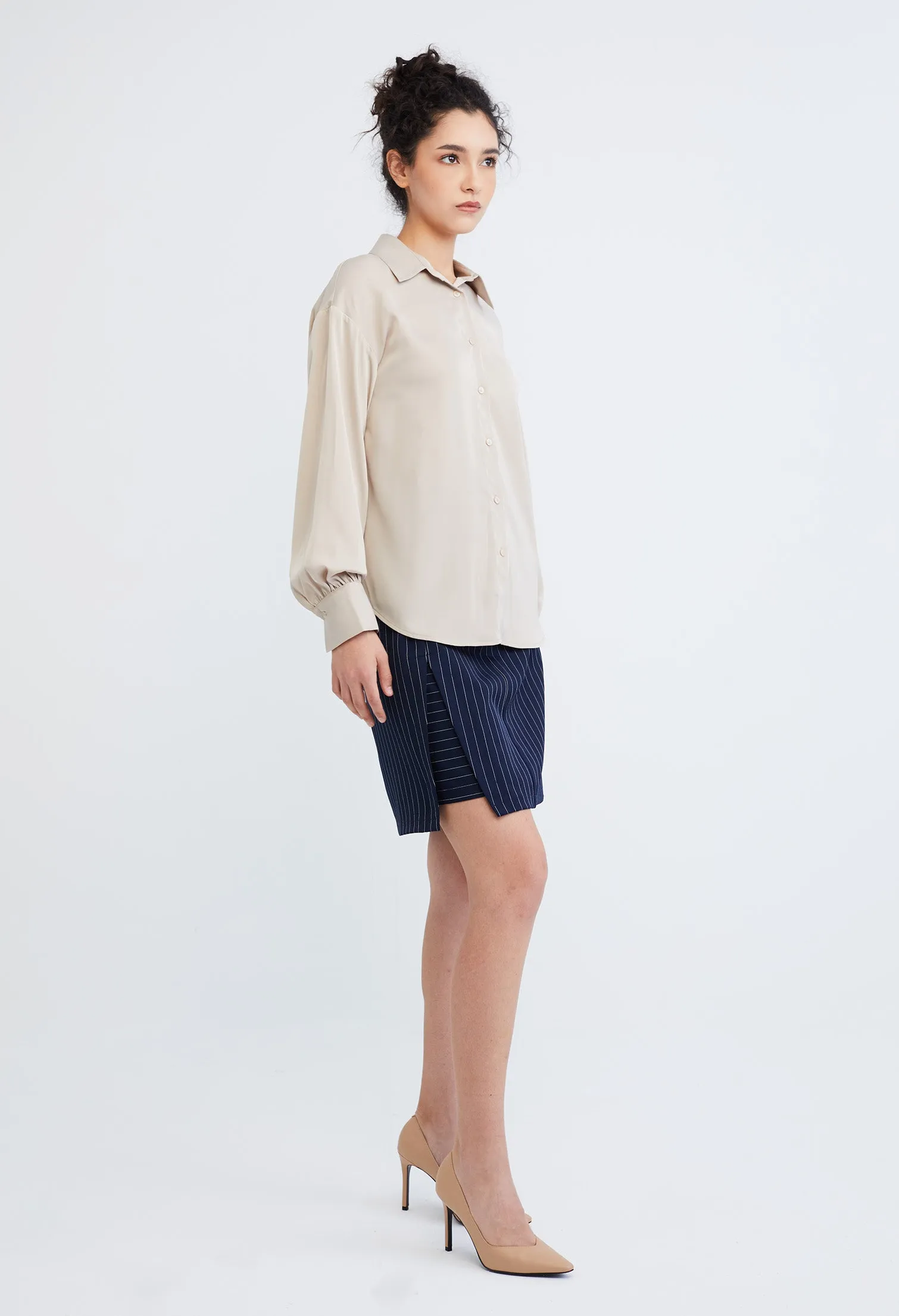 Bishop Collared Balloon Sleeve Blouse