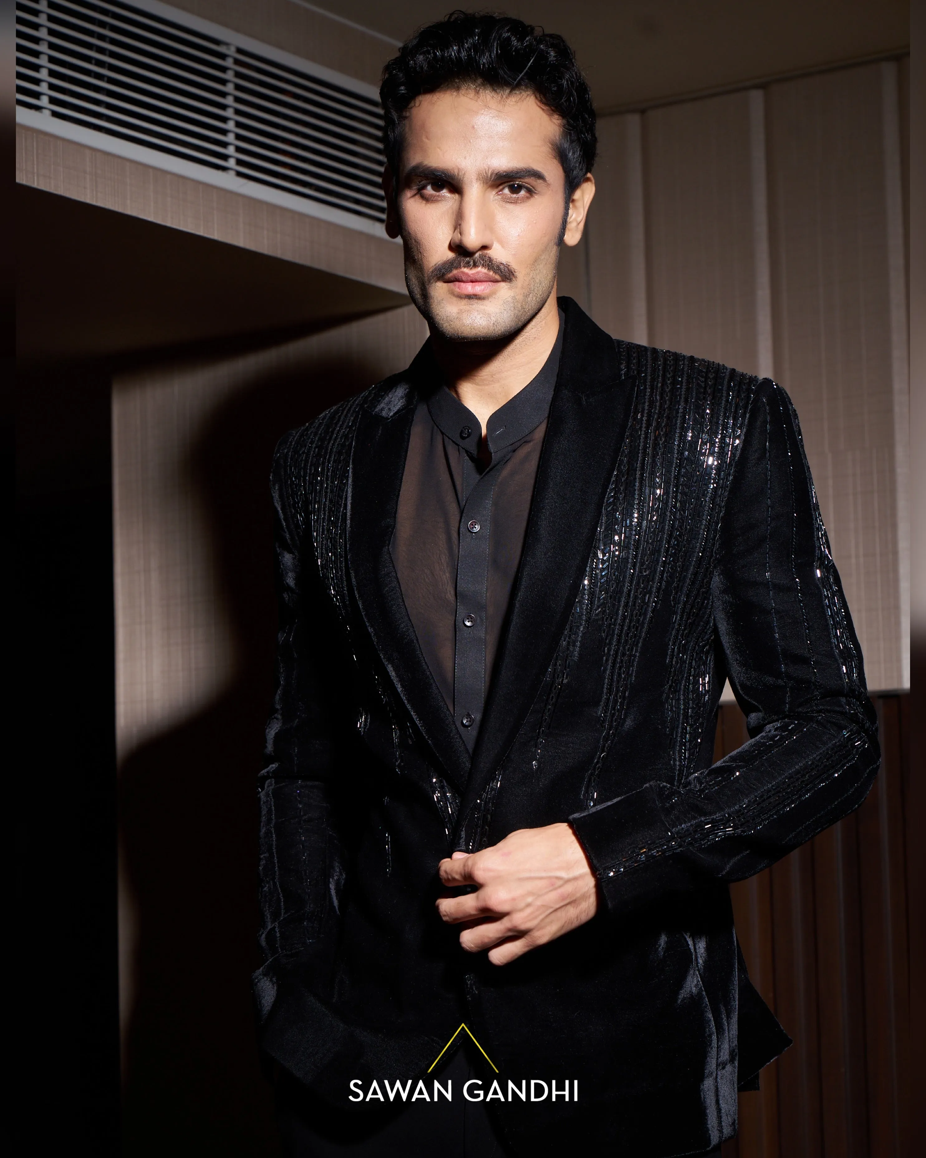 Black sequins stripe velvet jacket