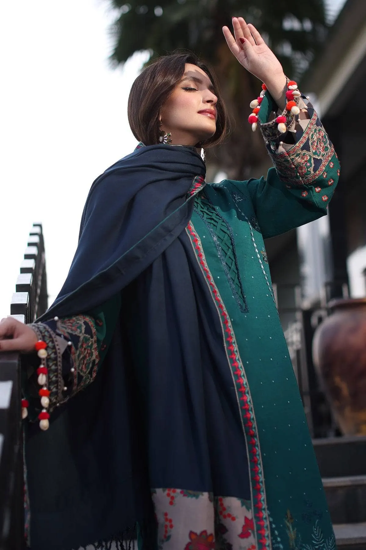 Charizma Naranji Winter/Khaddar Woolen Shawl
