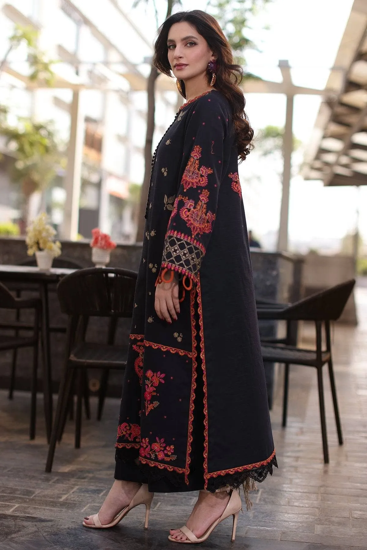 Charizma Naranji Winter/Khaddar Woolen Shawl