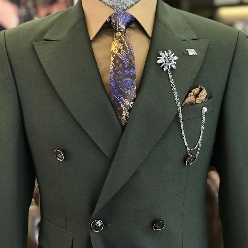 Dark Green Peaked Lapel Double Breasted Prom Suits Reualar Fit Two Pieces Groomen Suits