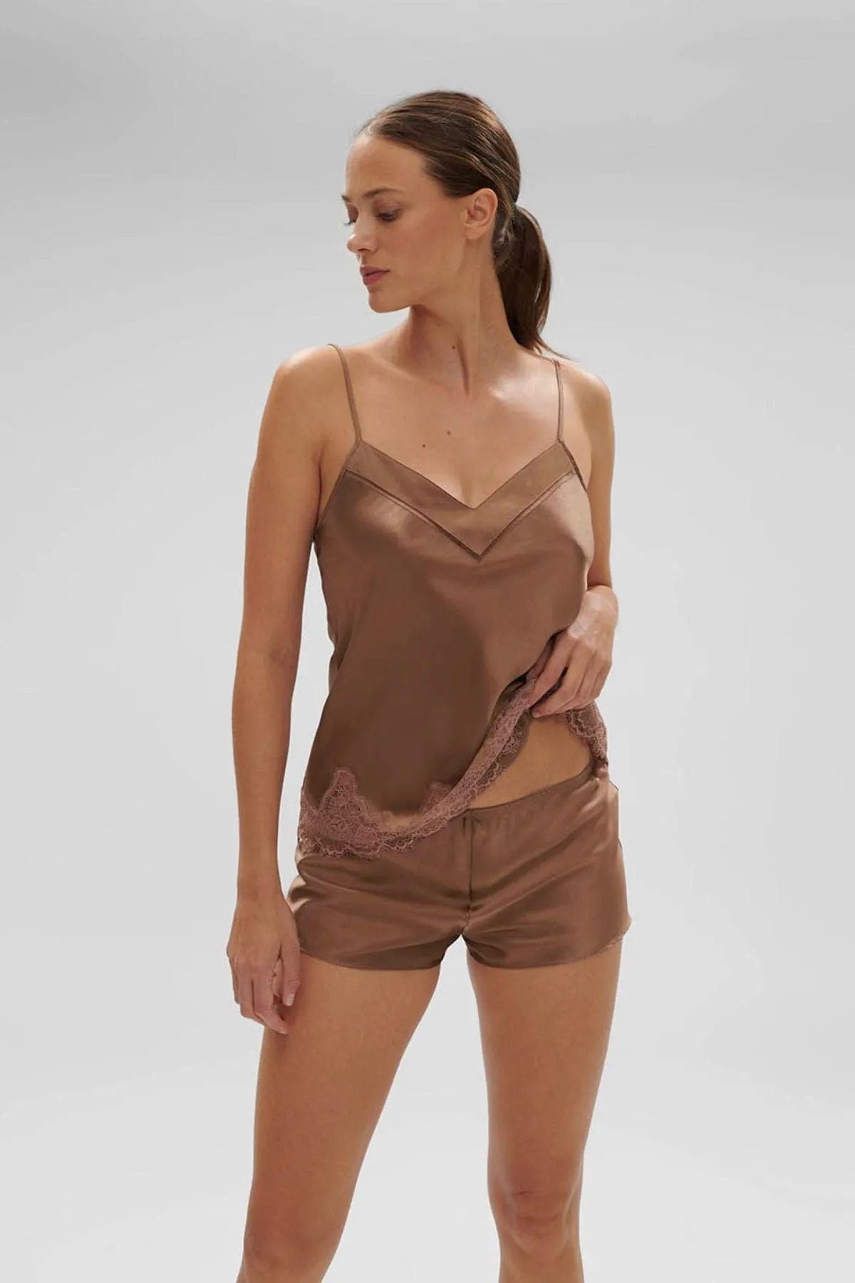 Dream Silk Short - Light Brown