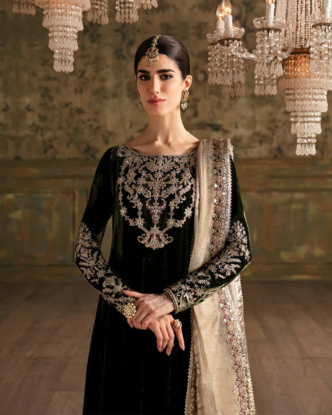 Faiza Saqlain | Manaar - Velvet Collection '23 | TISSA