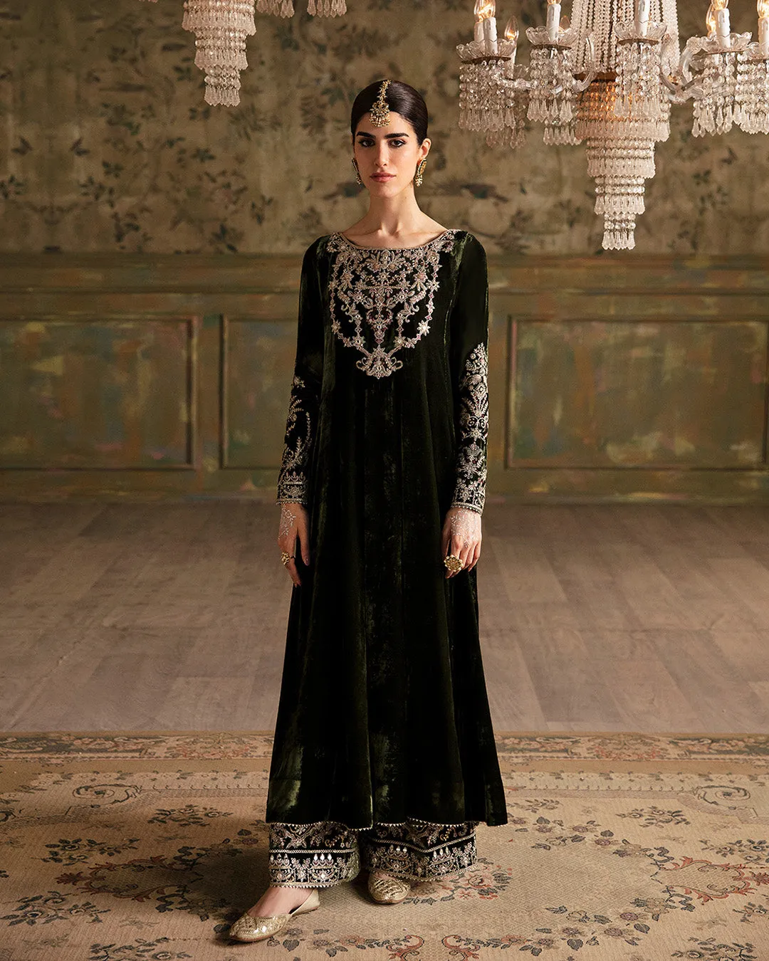 Faiza Saqlain | Manaar - Velvet Collection '23 | TISSA