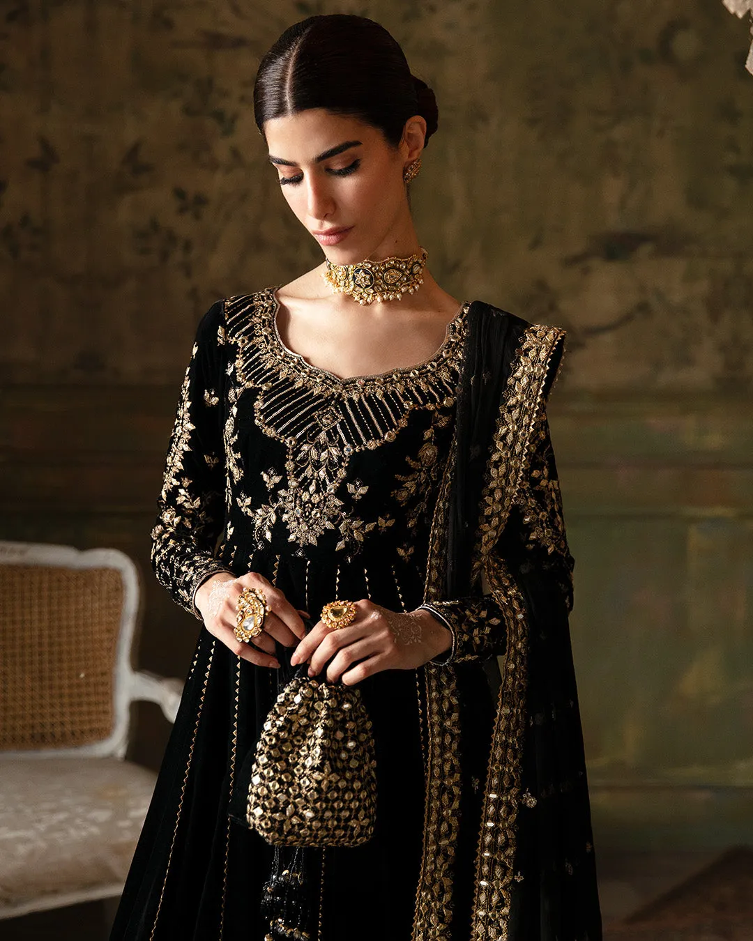 Faiza Saqlain | Manaar - Velvet Collection '23 | VENERA