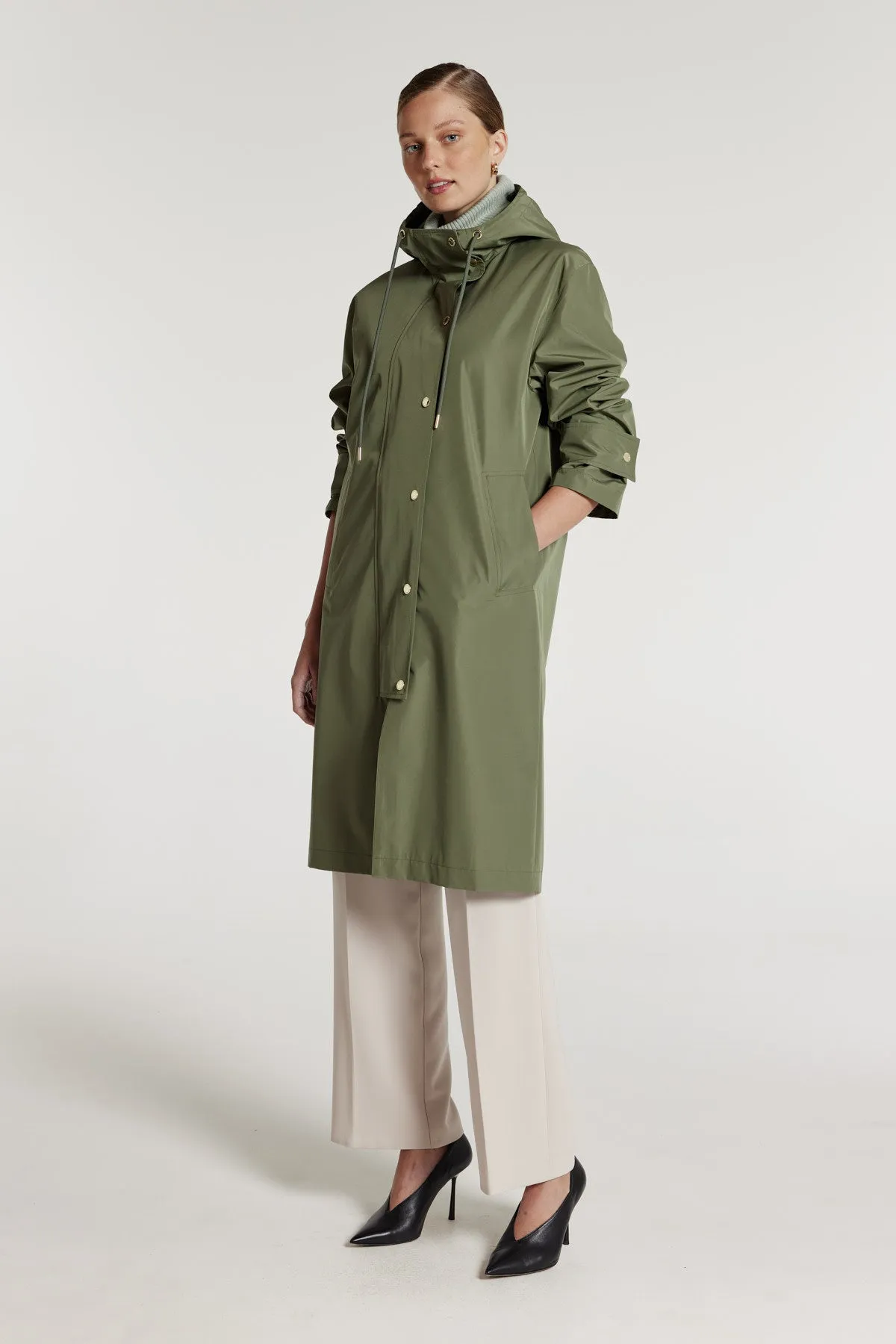 Highlands Raincoat - Moss