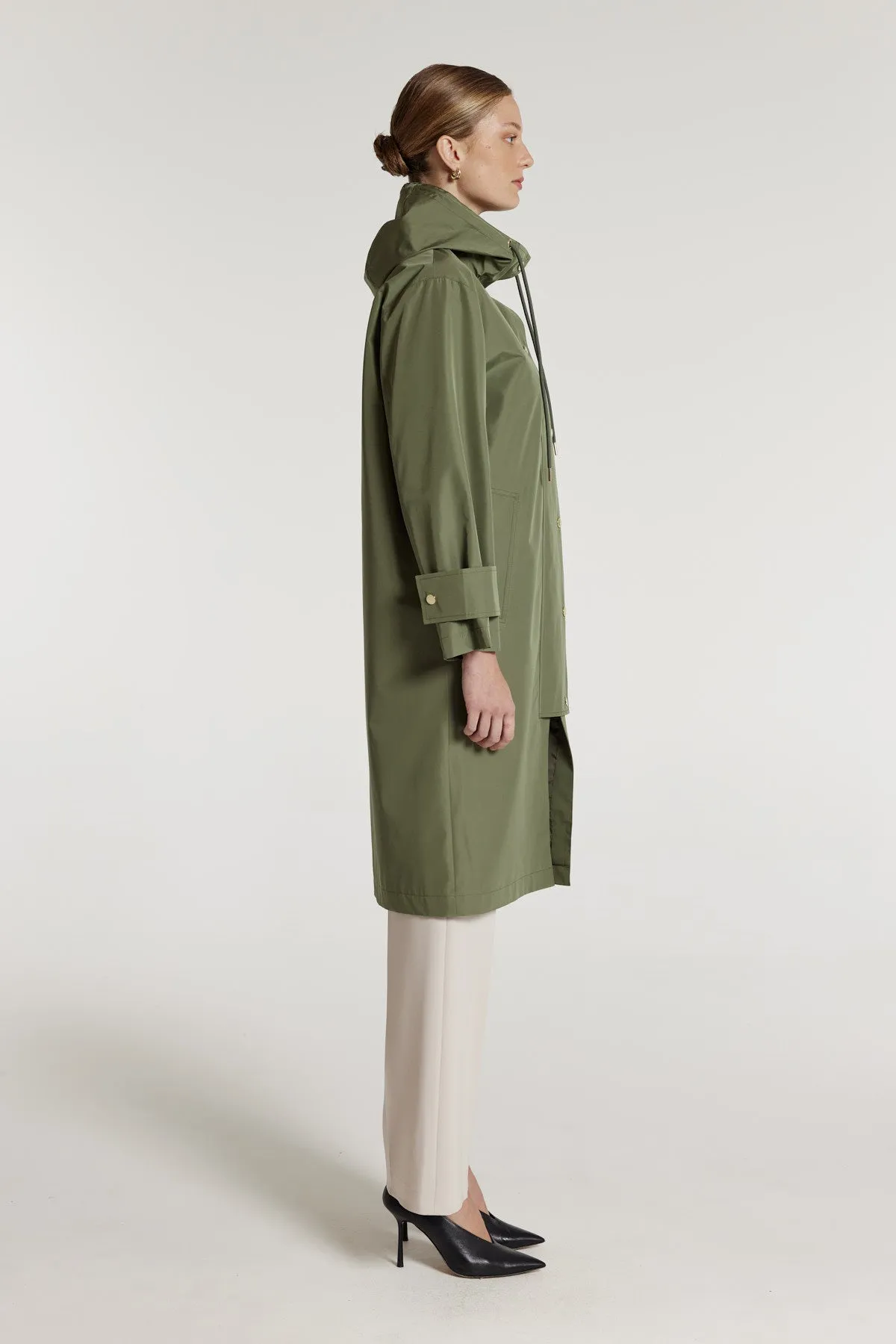 Highlands Raincoat - Moss