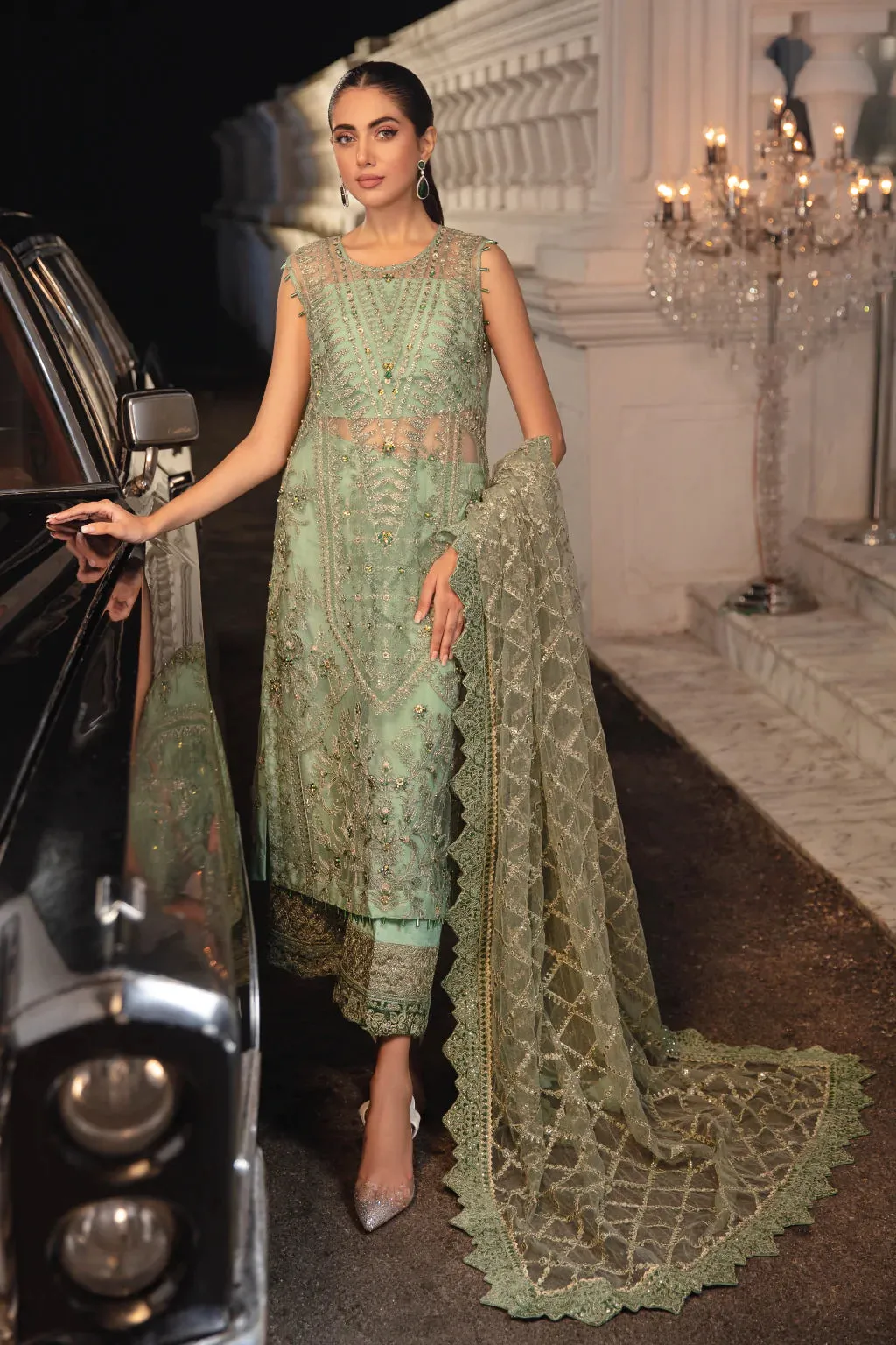 IZNIK | La'Royale Luxury Edit Collection 2022 | IRC-09 Ethereal