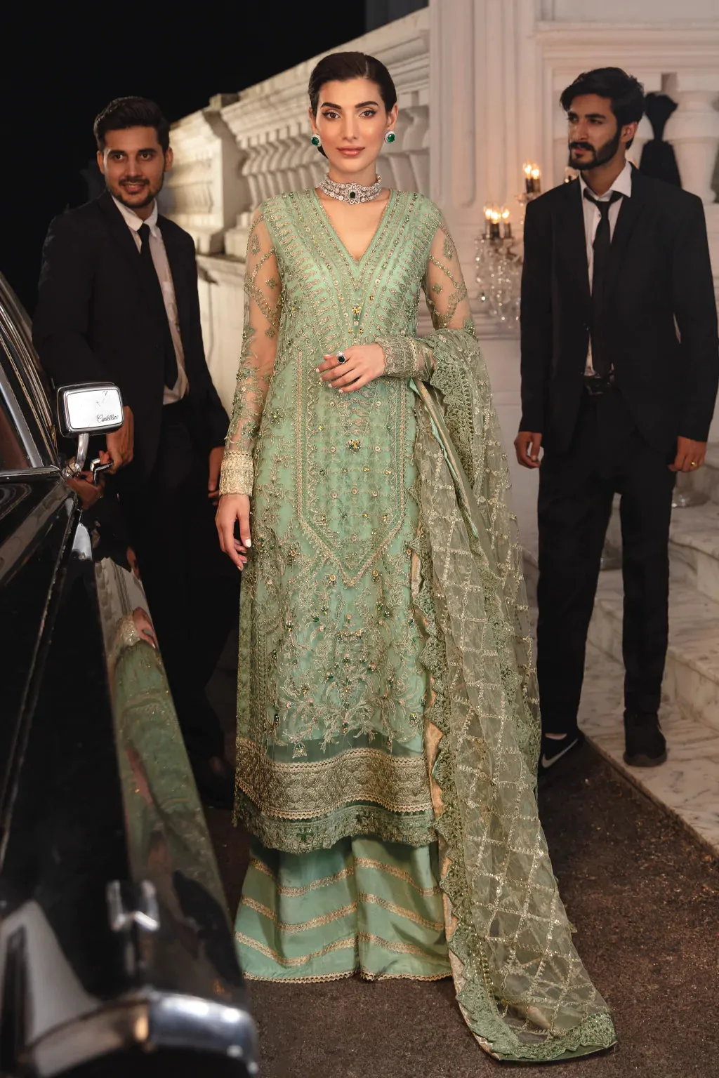 IZNIK | La'Royale Luxury Edit Collection 2022 | IRC-09 Ethereal