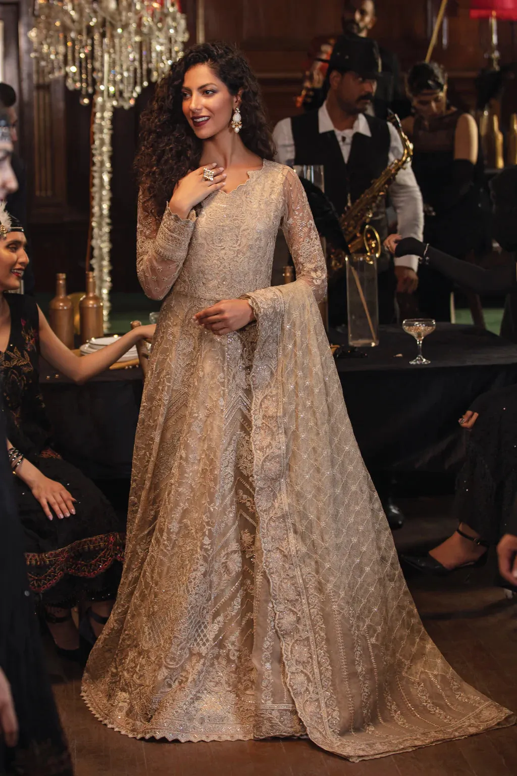 IZNIK | La'Royale Luxury Edit Collection 2022 | IRC-10 Coronation