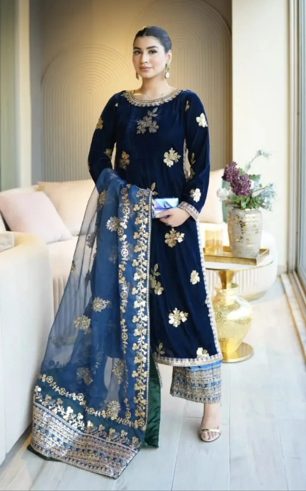Iznik Luxury 9000 Micro Velvet Embroidered Suits Unstitched IV-51