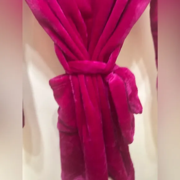 Juicy Couture Soft Robe Luxe L XL Womens Cozycore Magenta Sleepwear NEW NWT