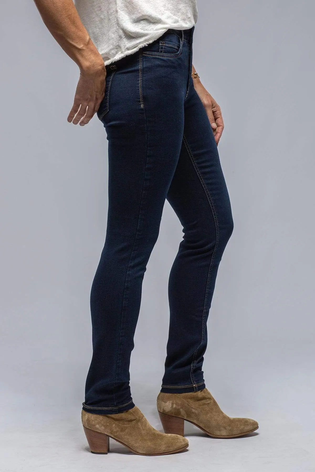 MAC Dream Skinny in Dark Authentic Wash