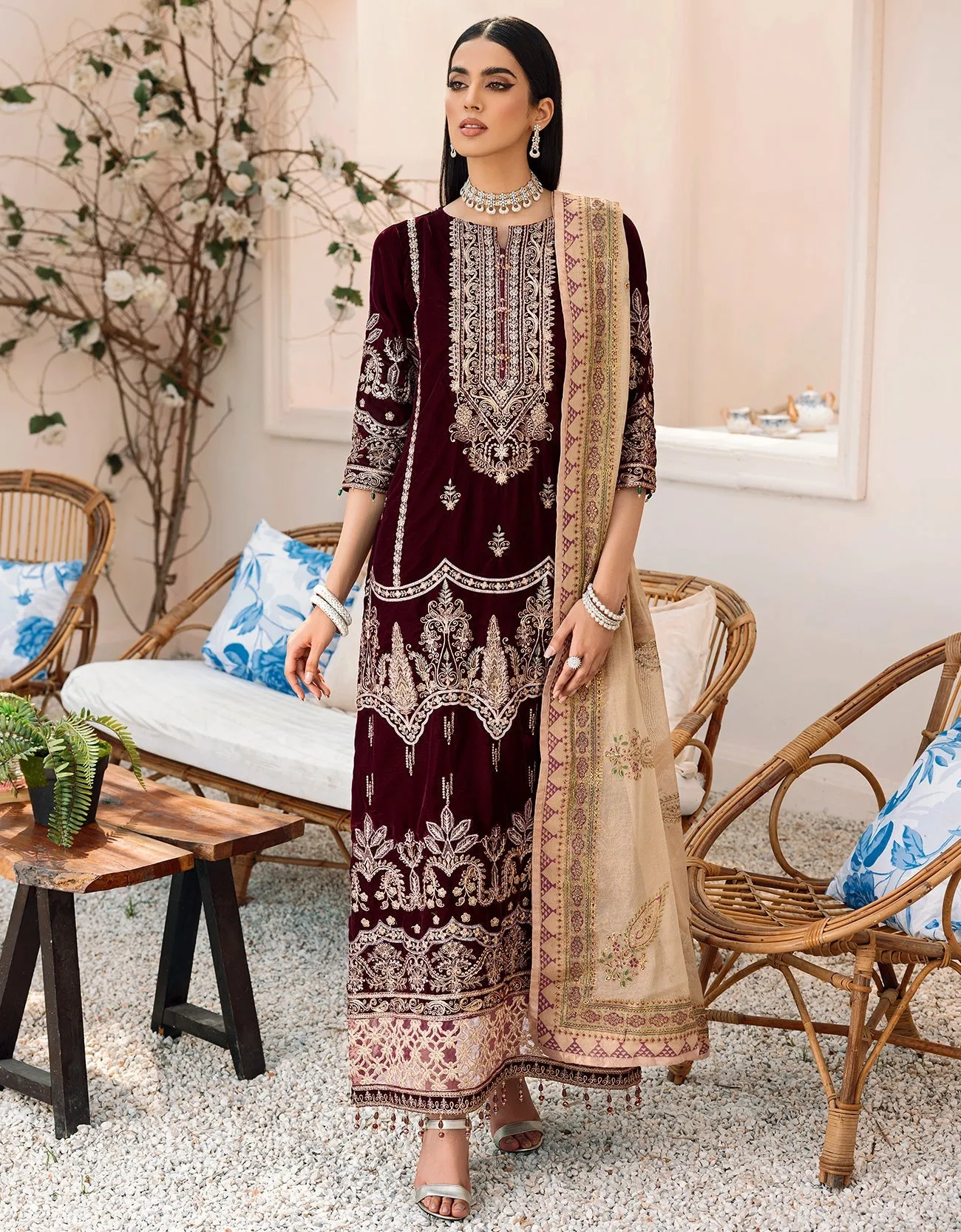 MK-304 | Emaan Adeel Makhmal Collection 2022 | Unstitched & Stitched Embroidered  Valvet Suits