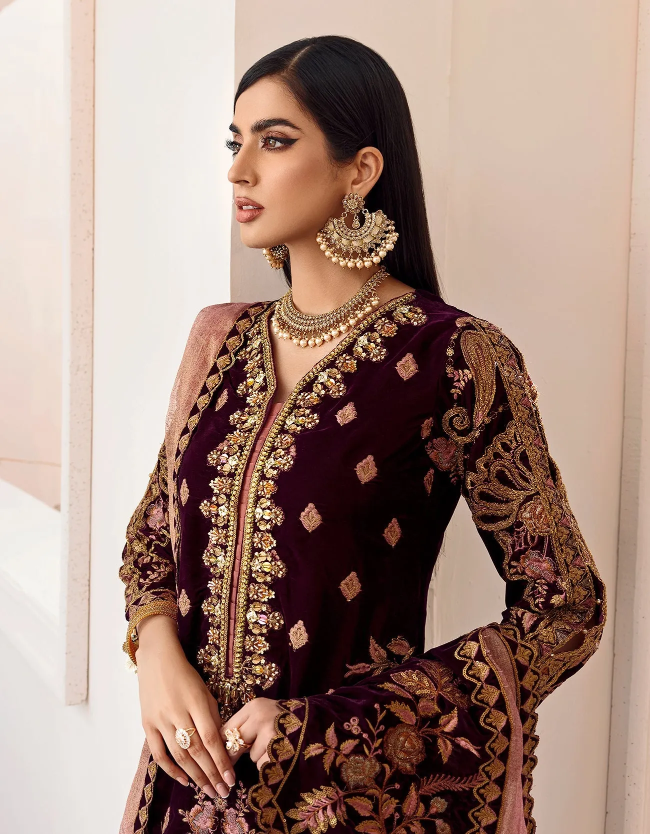 MK-306 | Emaan Adeel Makhmal Collection 2022 | Unstitched & Stitched Embroidered  Valvet Suits