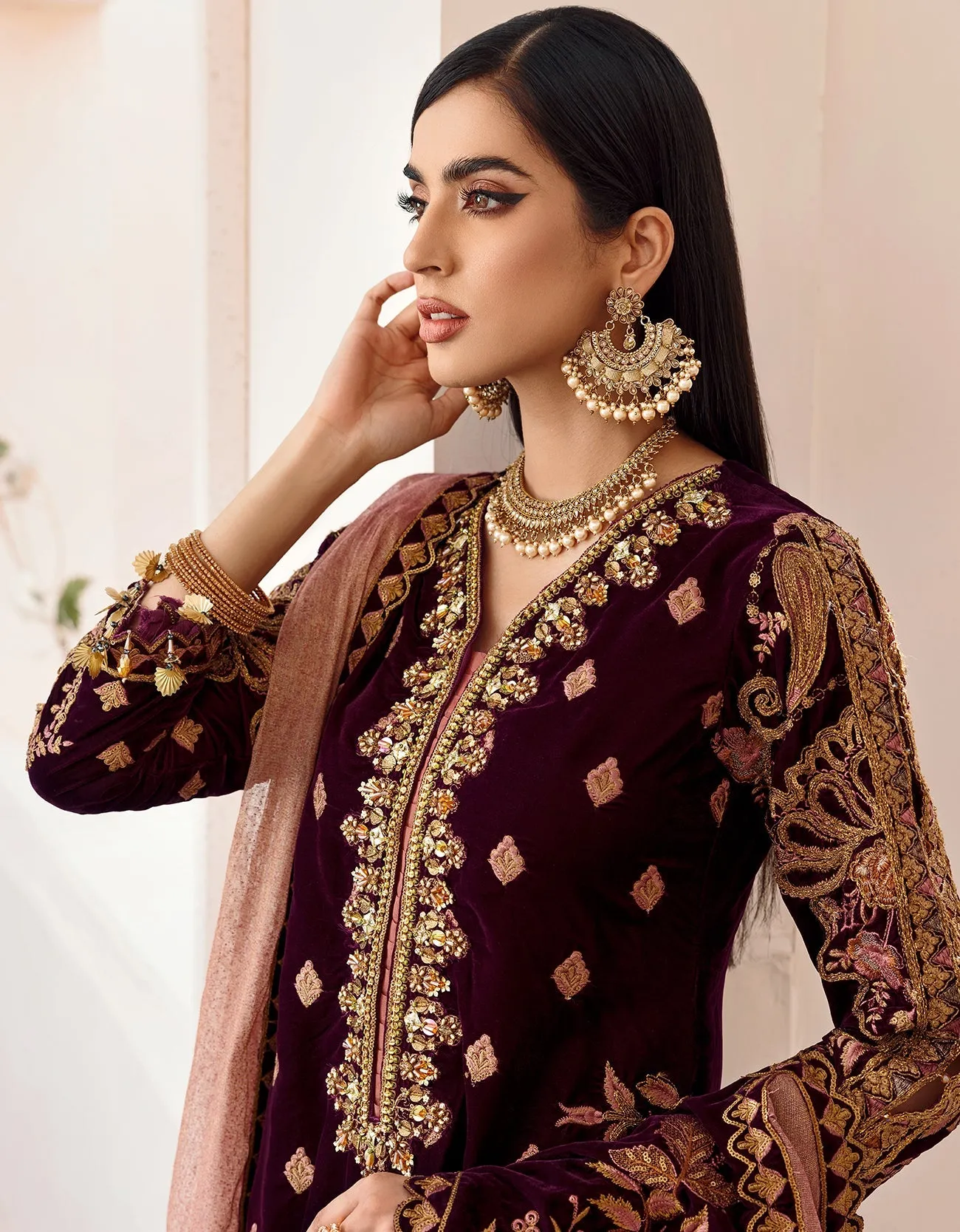 MK-306 | Emaan Adeel Makhmal Collection 2022 | Unstitched & Stitched Embroidered  Valvet Suits