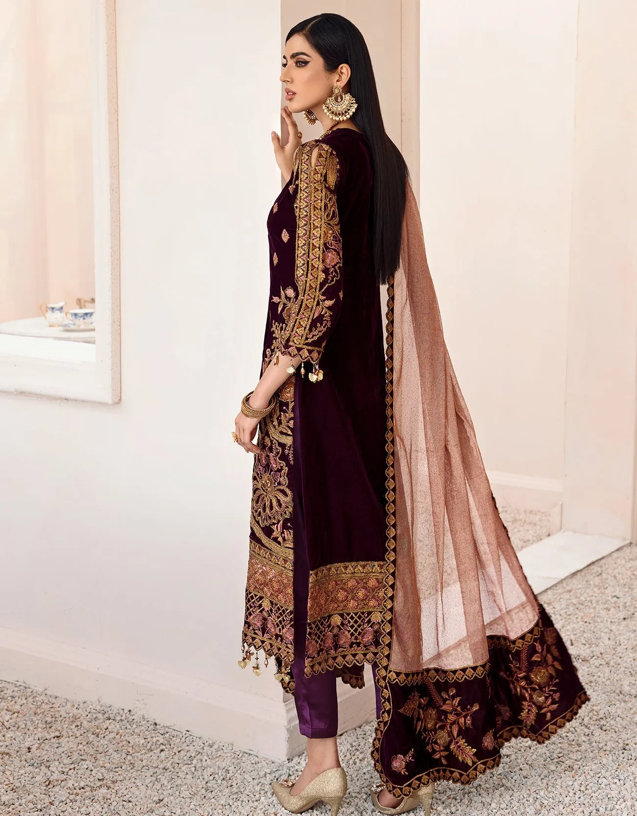 MK-306 | Emaan Adeel Makhmal Collection 2022 | Unstitched & Stitched Embroidered  Valvet Suits