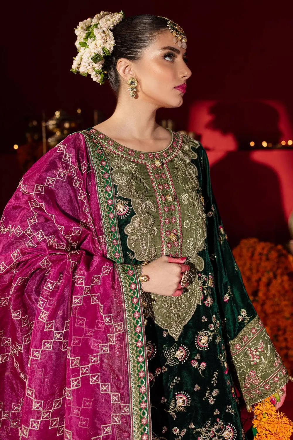 Nureh Velvet Luxury Formals 24/NW 88