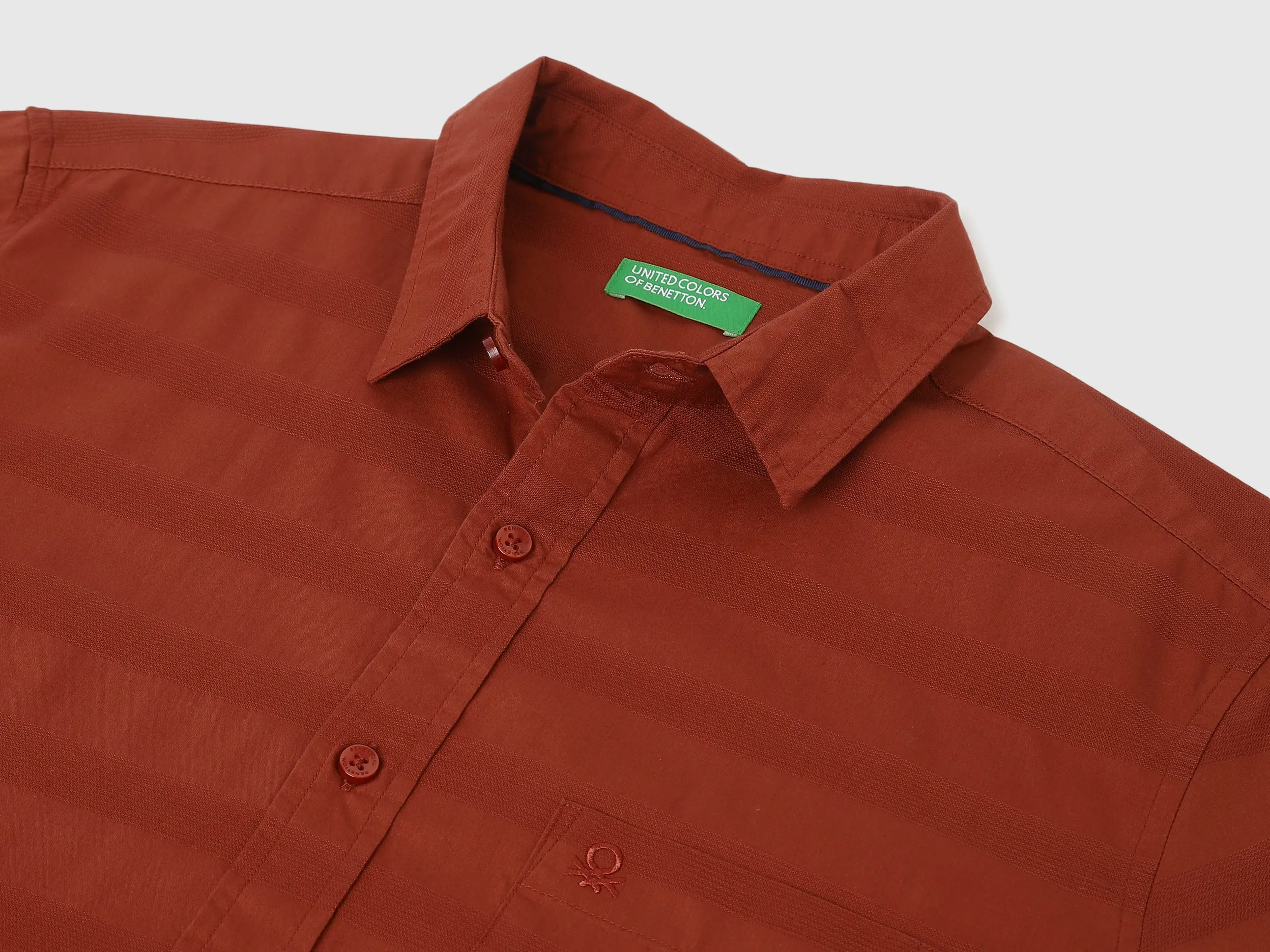 Regular Fit Spread Collar Striped Shirts
