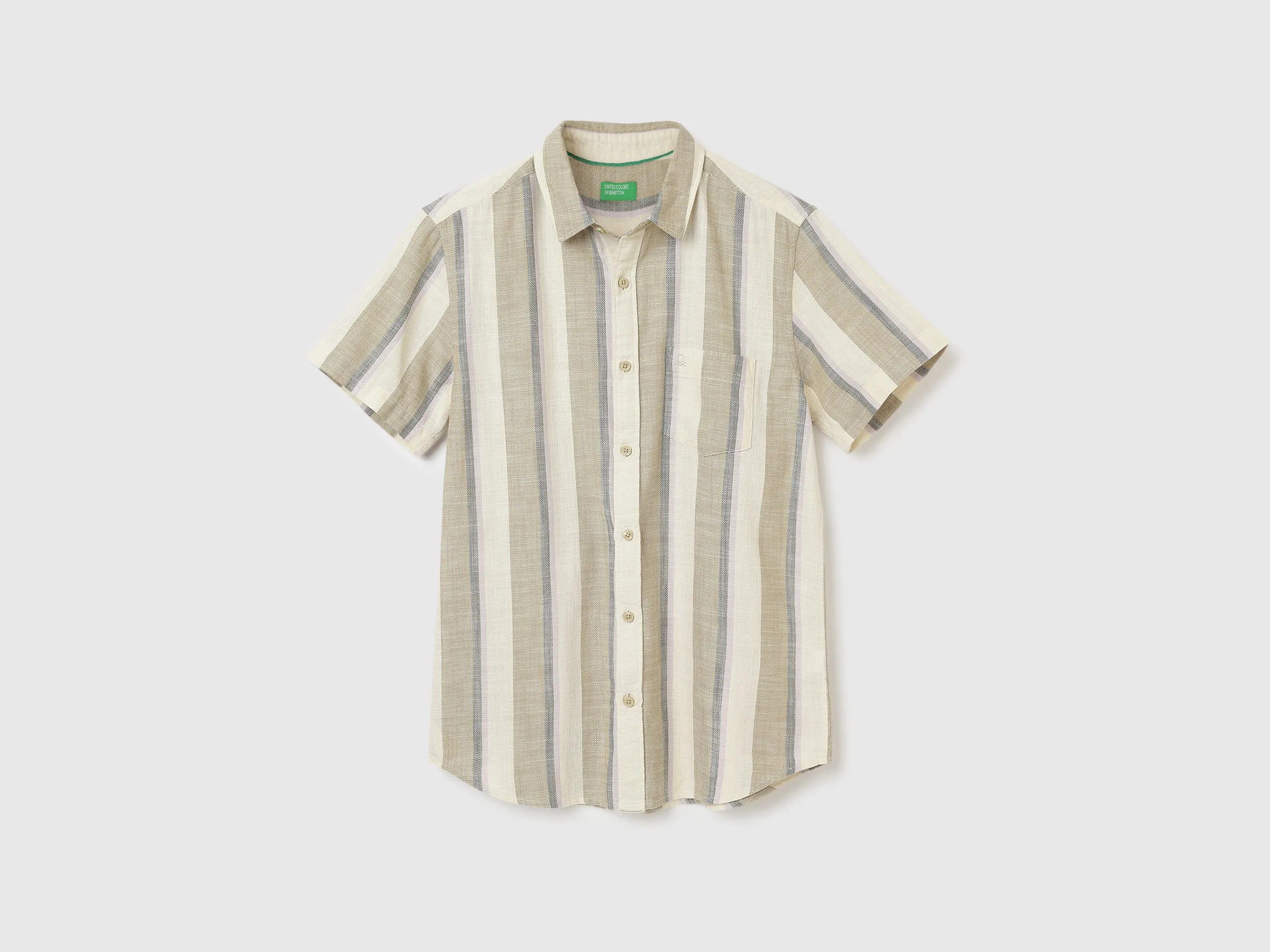 Regular Fit Spread Collar Striped Shirts