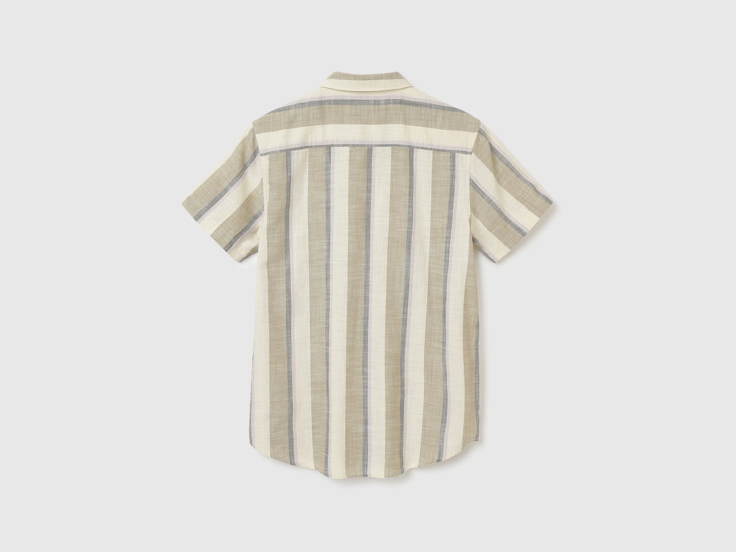 Regular Fit Spread Collar Striped Shirts