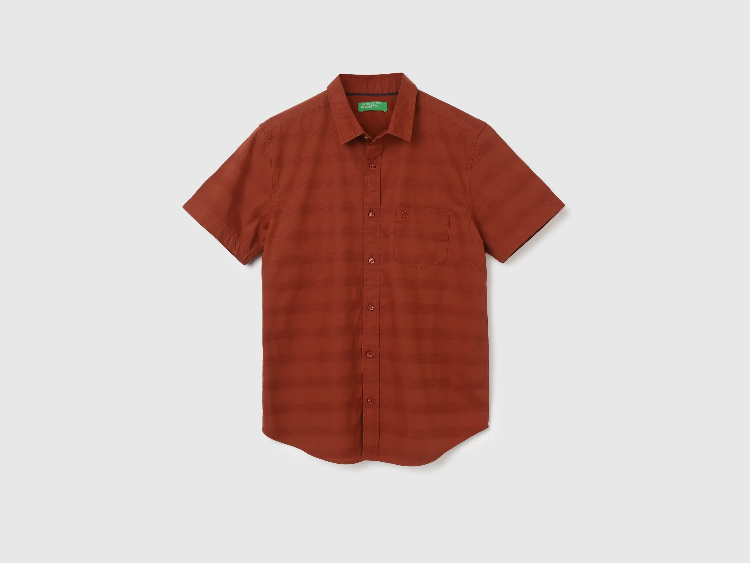 Regular Fit Spread Collar Striped Shirts