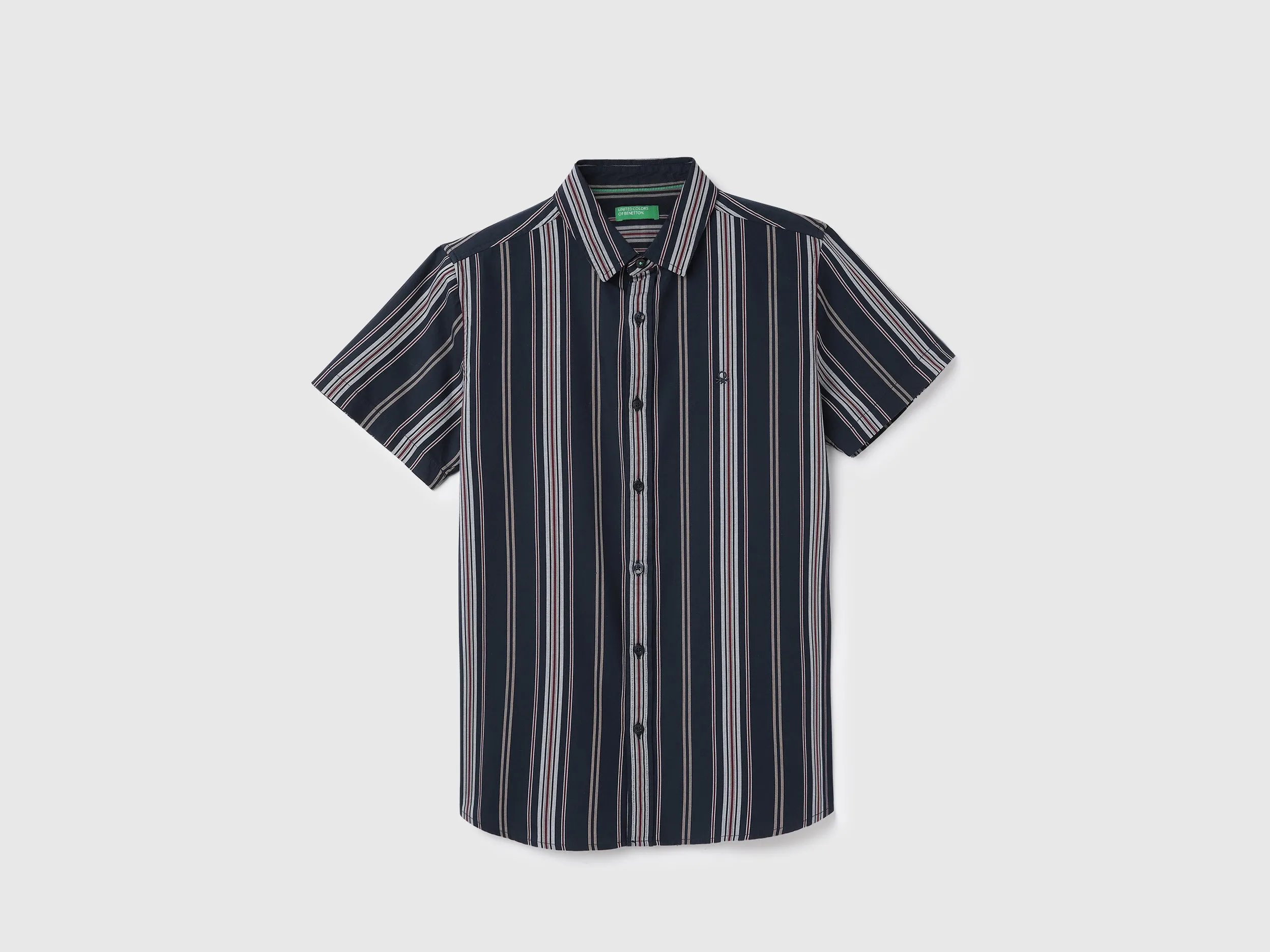 Regular Fit Spread Collar Striped Shirts
