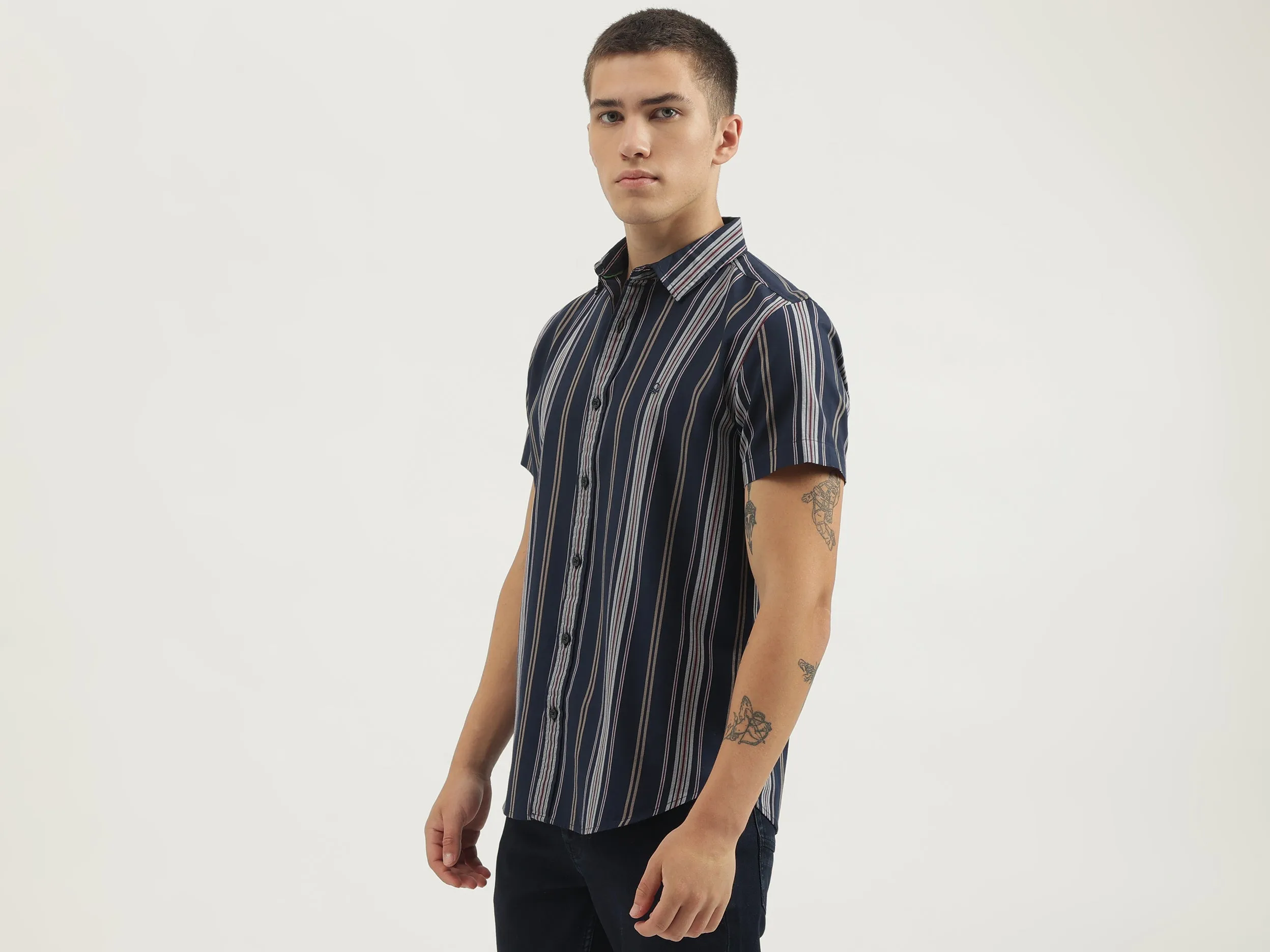Regular Fit Spread Collar Striped Shirts